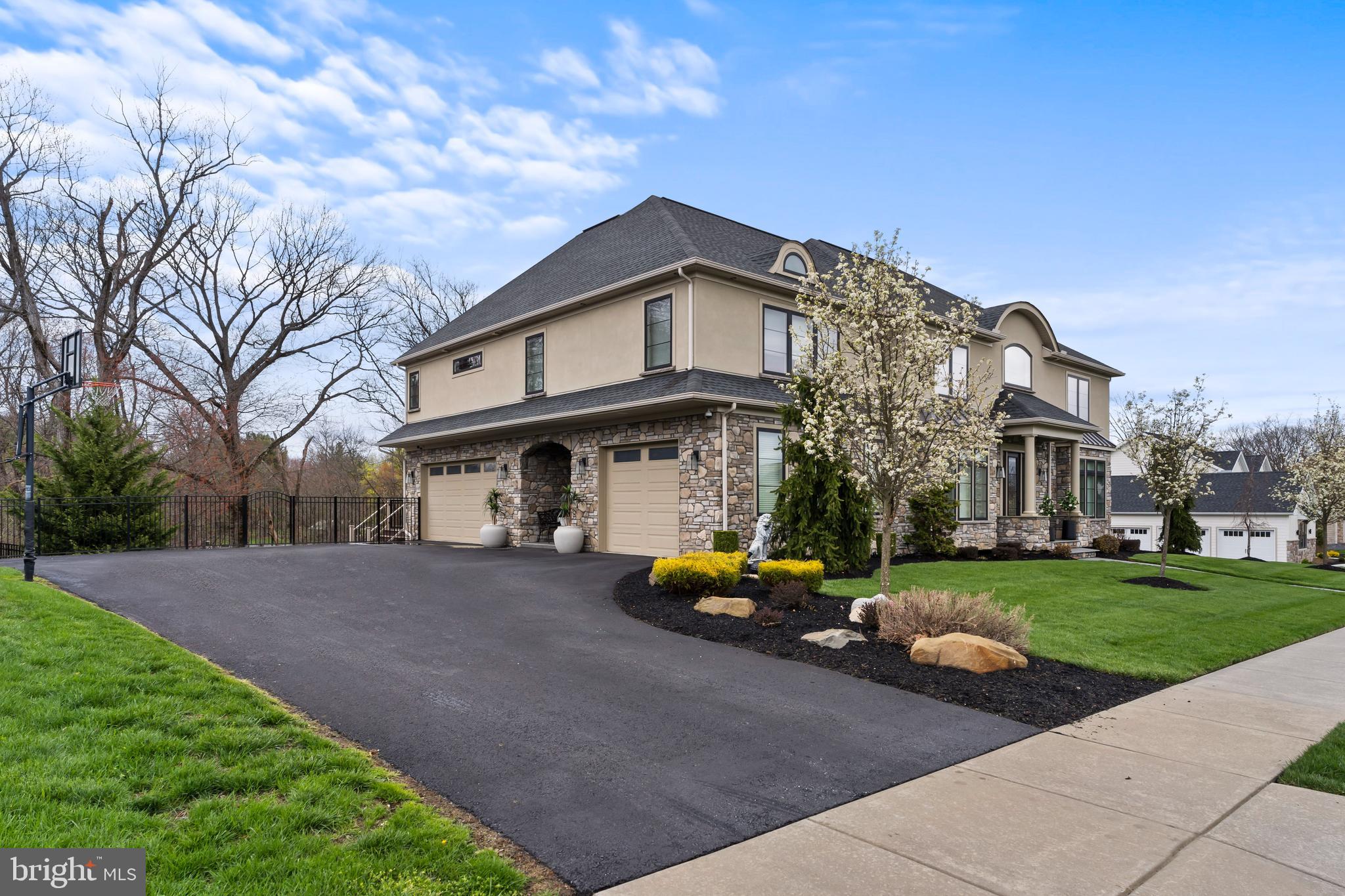 DEAVEN WOODS - Residential