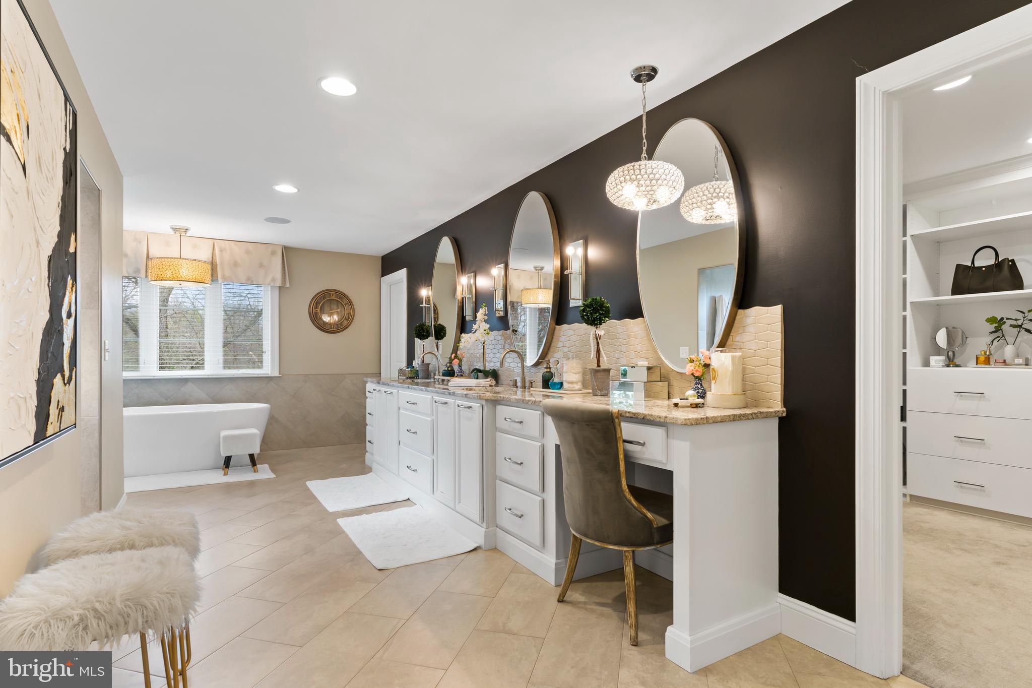 DEAVEN WOODS - Residential