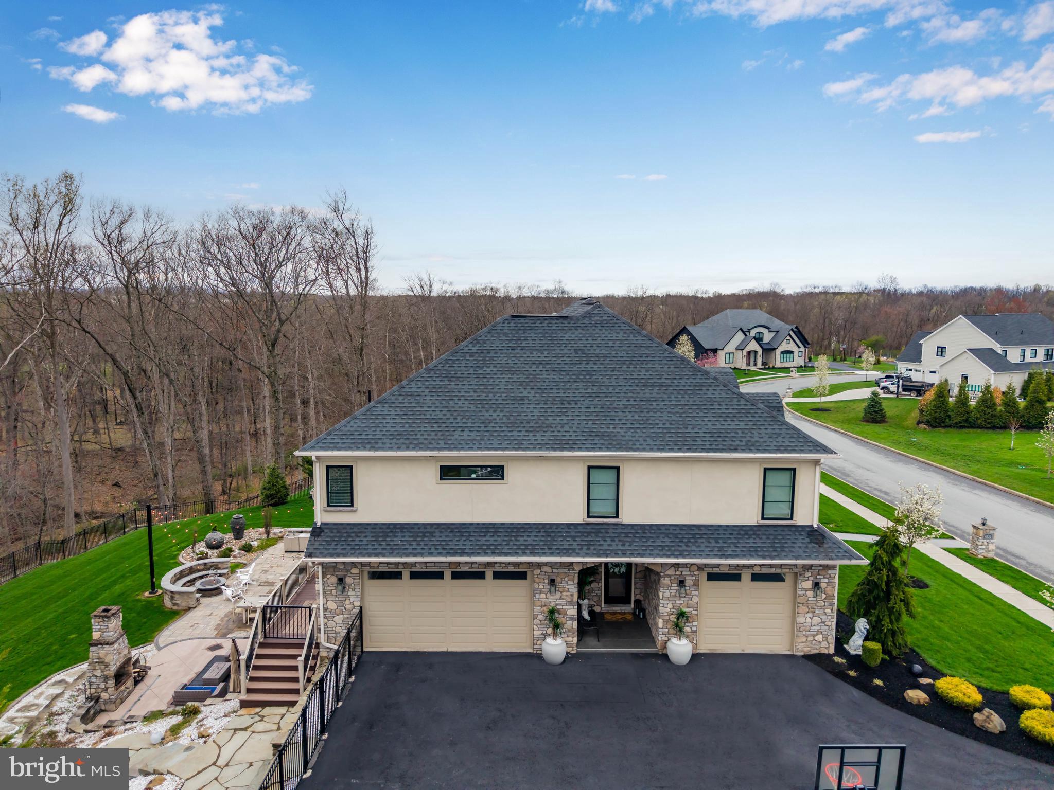 DEAVEN WOODS - Residential