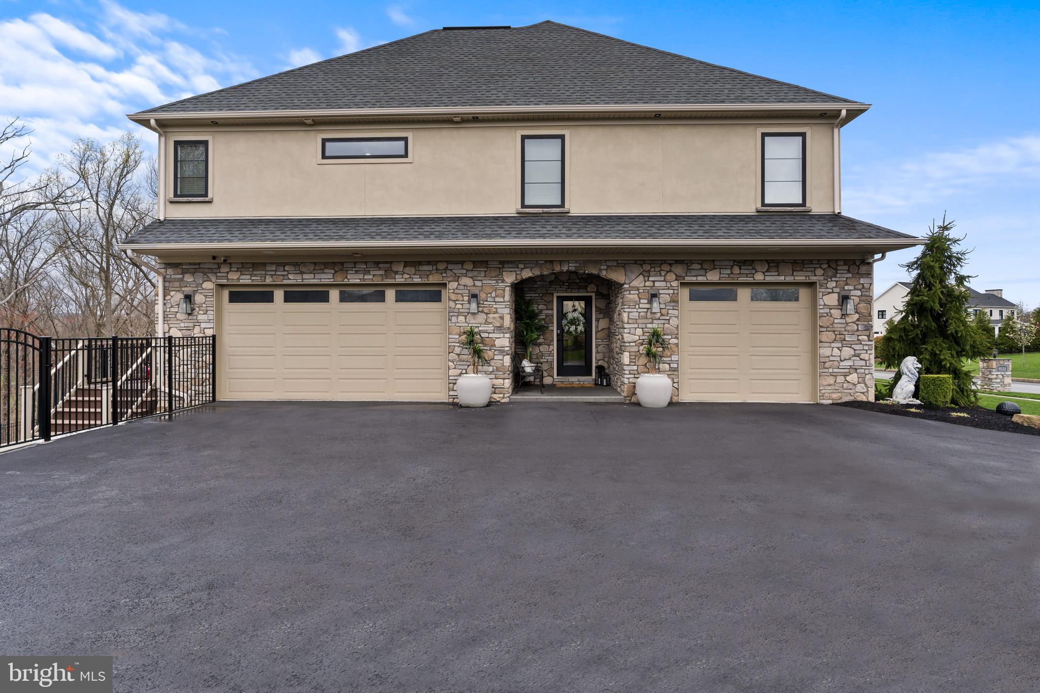 DEAVEN WOODS - Residential