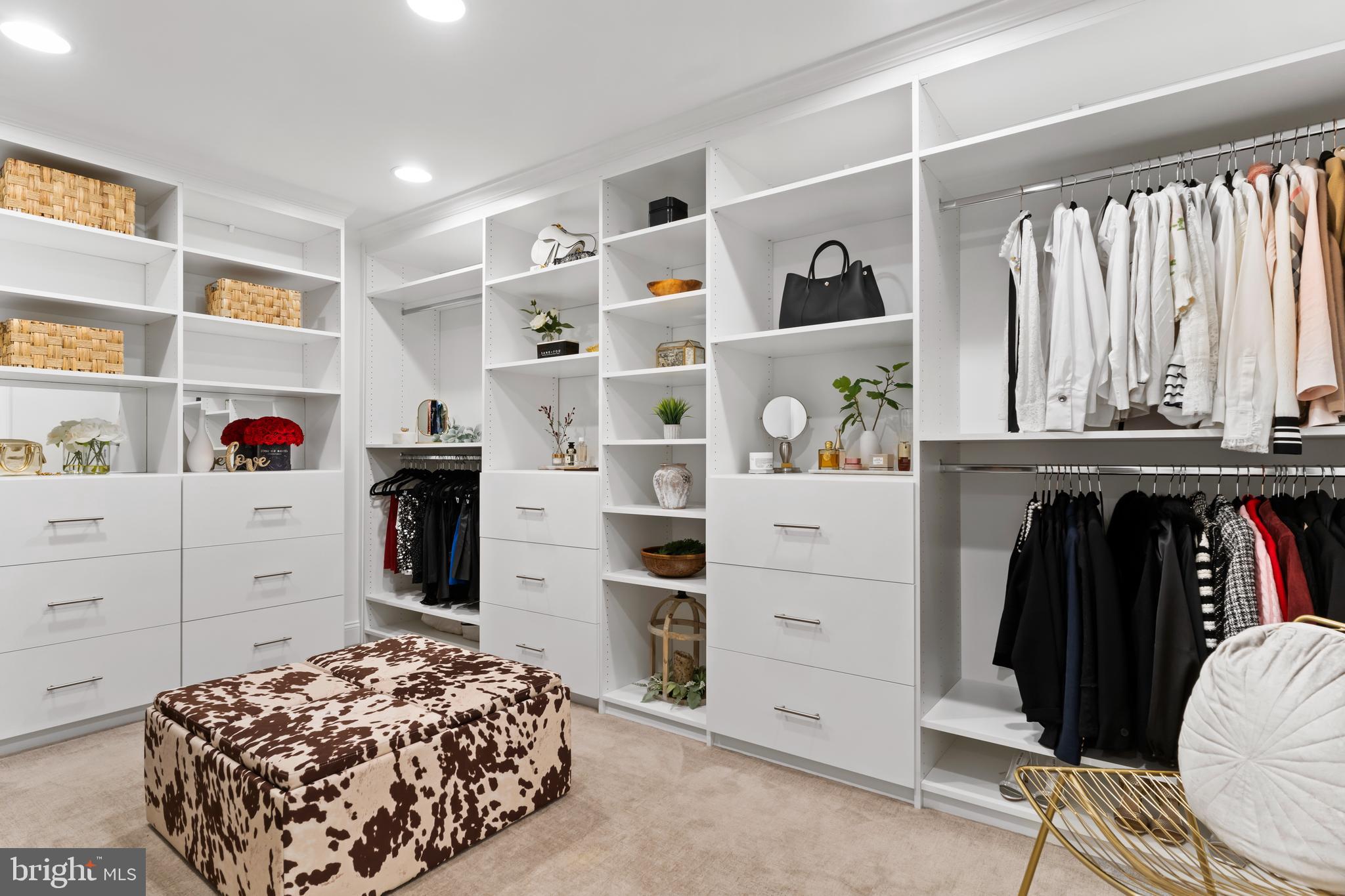 DEAVEN WOODS - Residential