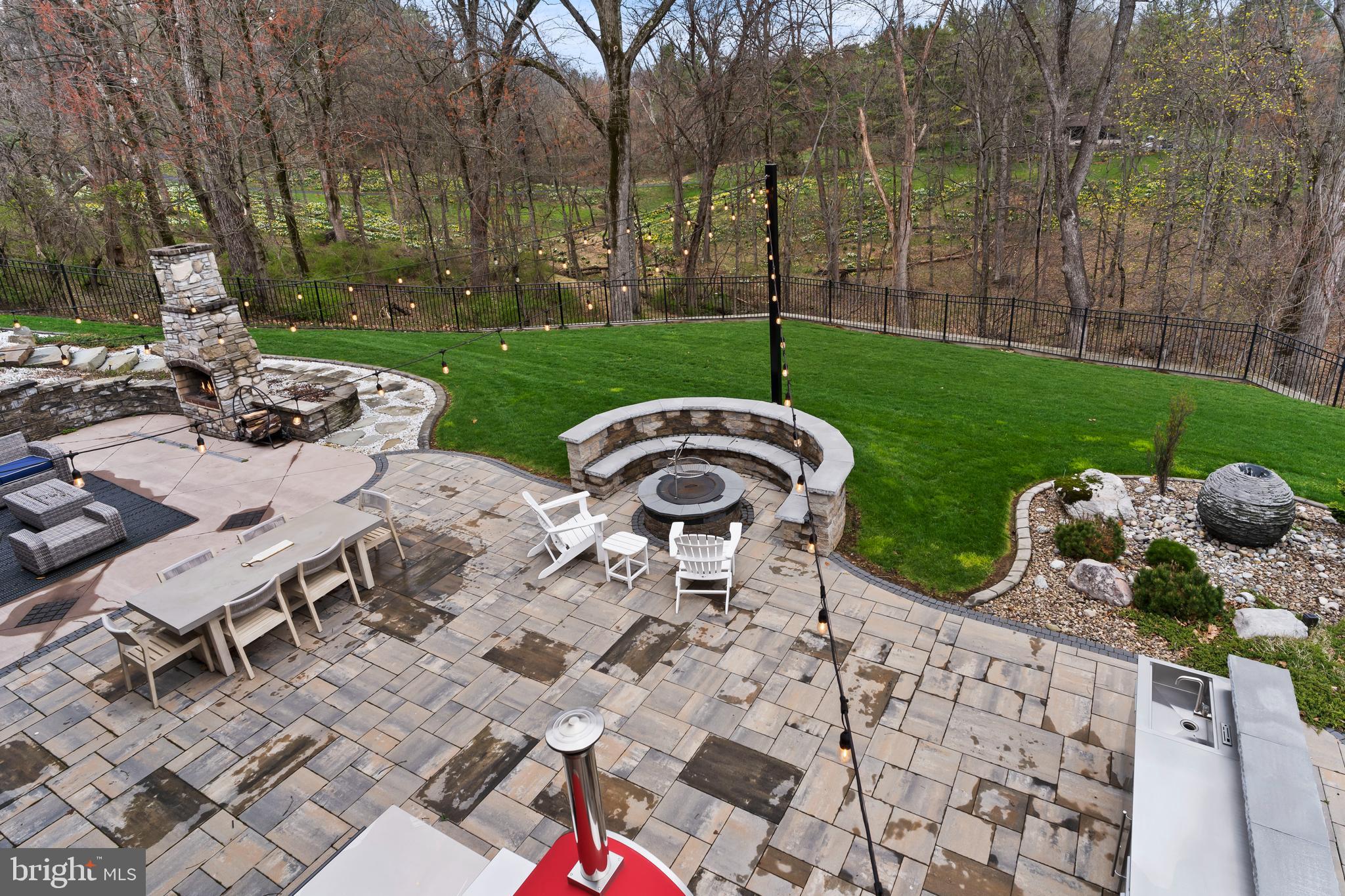 DEAVEN WOODS - Residential