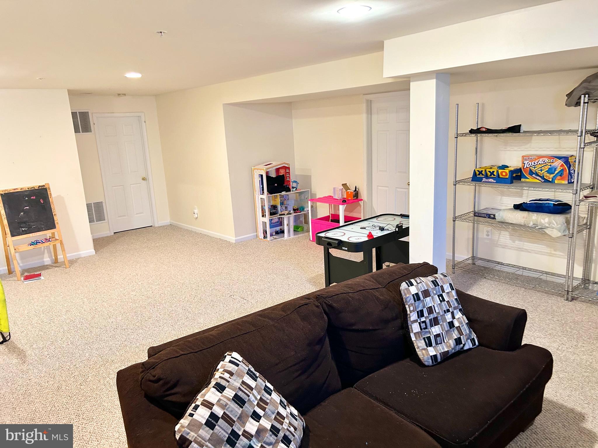 GREENWAY VILLAGE - Residential