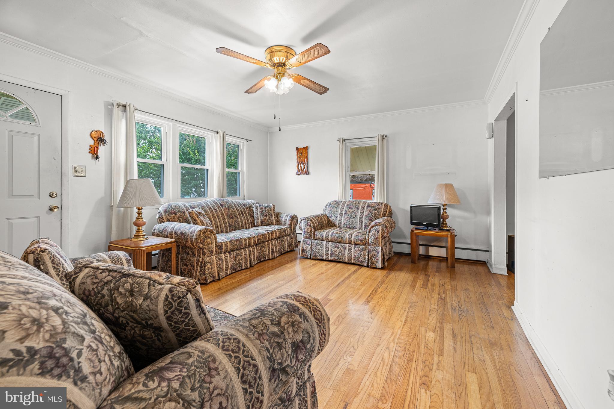 2 W REDMONT ROAD