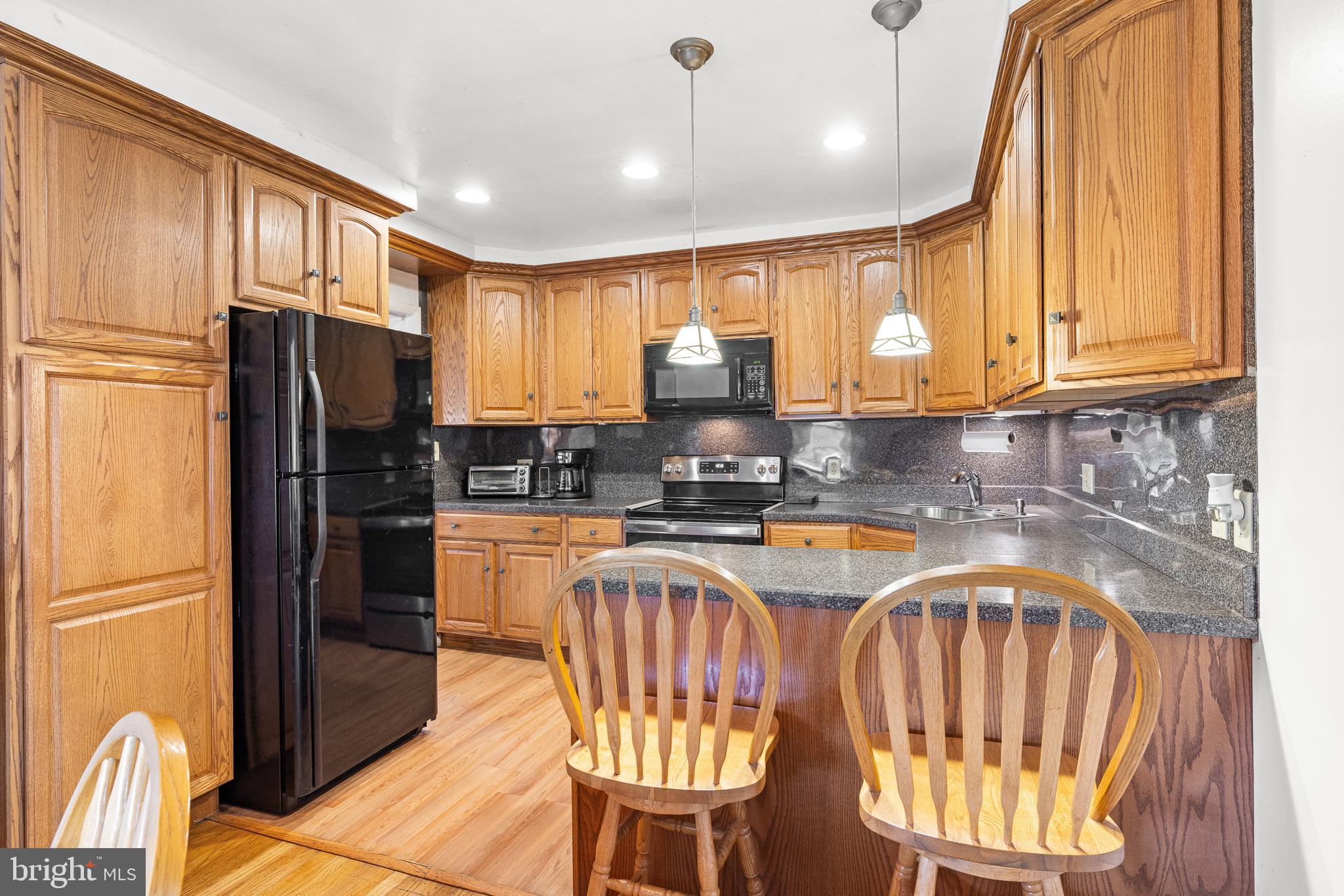 2 W REDMONT ROAD