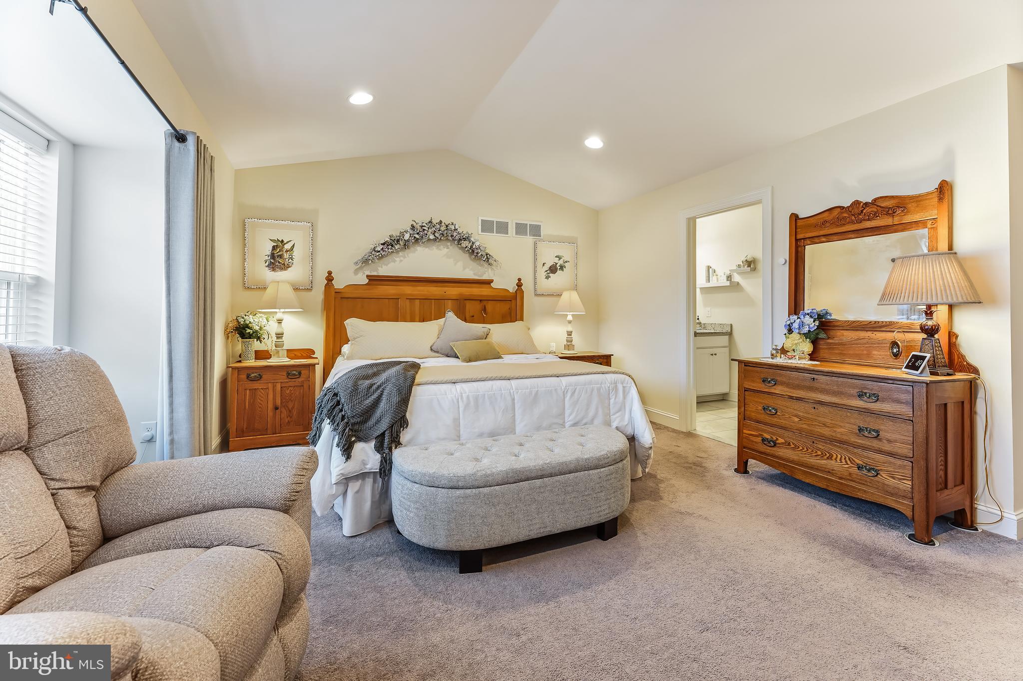 THE RES AT ROSE TREE - Residential