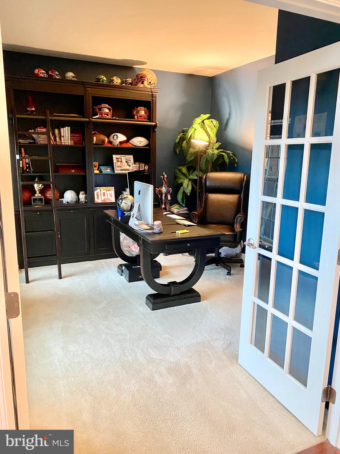 SIMMONS RIDGE - Residential