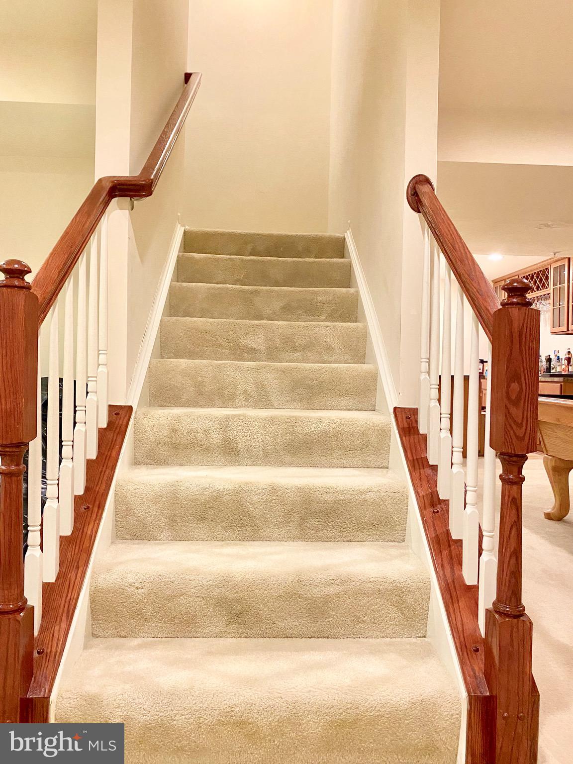 SIMMONS RIDGE - Residential