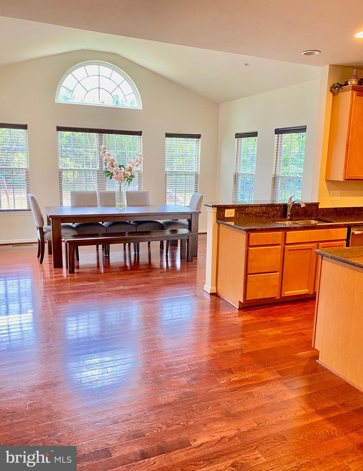 SIMMONS RIDGE - Residential