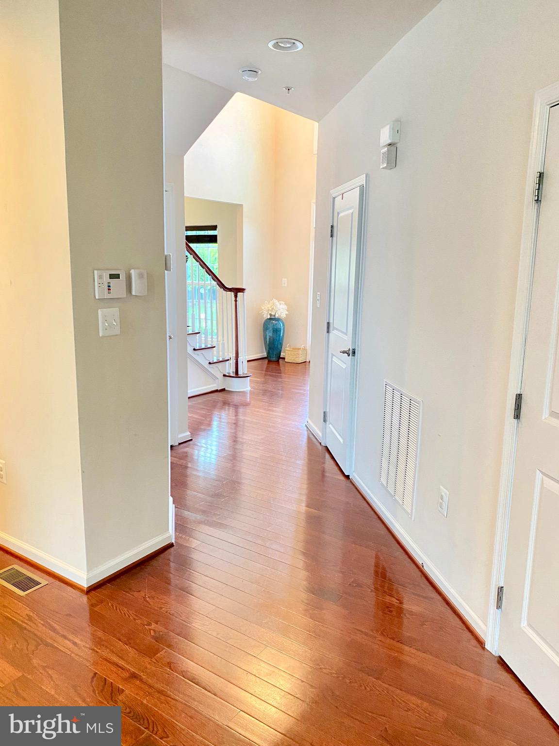 SIMMONS RIDGE - Residential