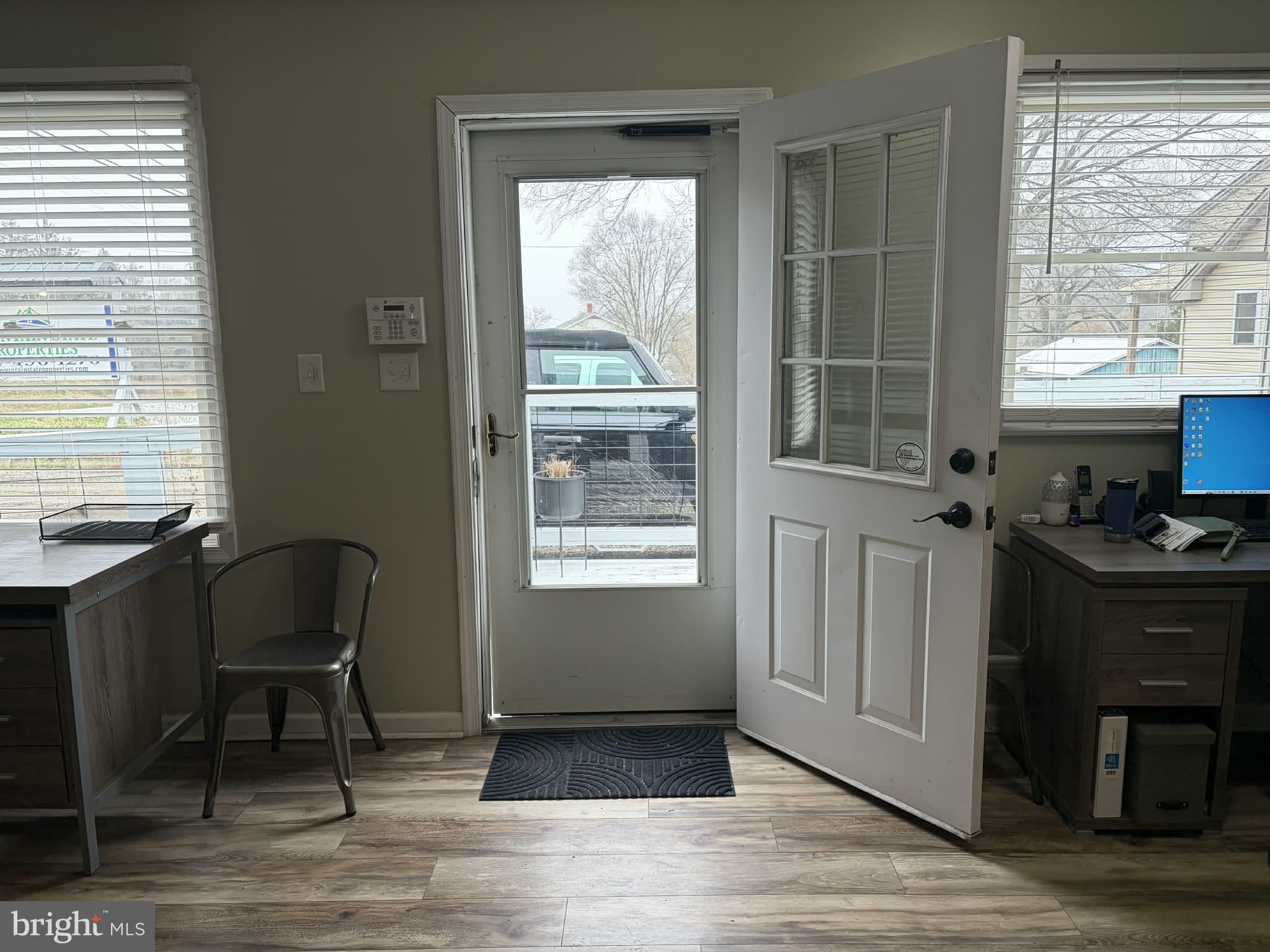 16929 NORTHWESTERN PIKE