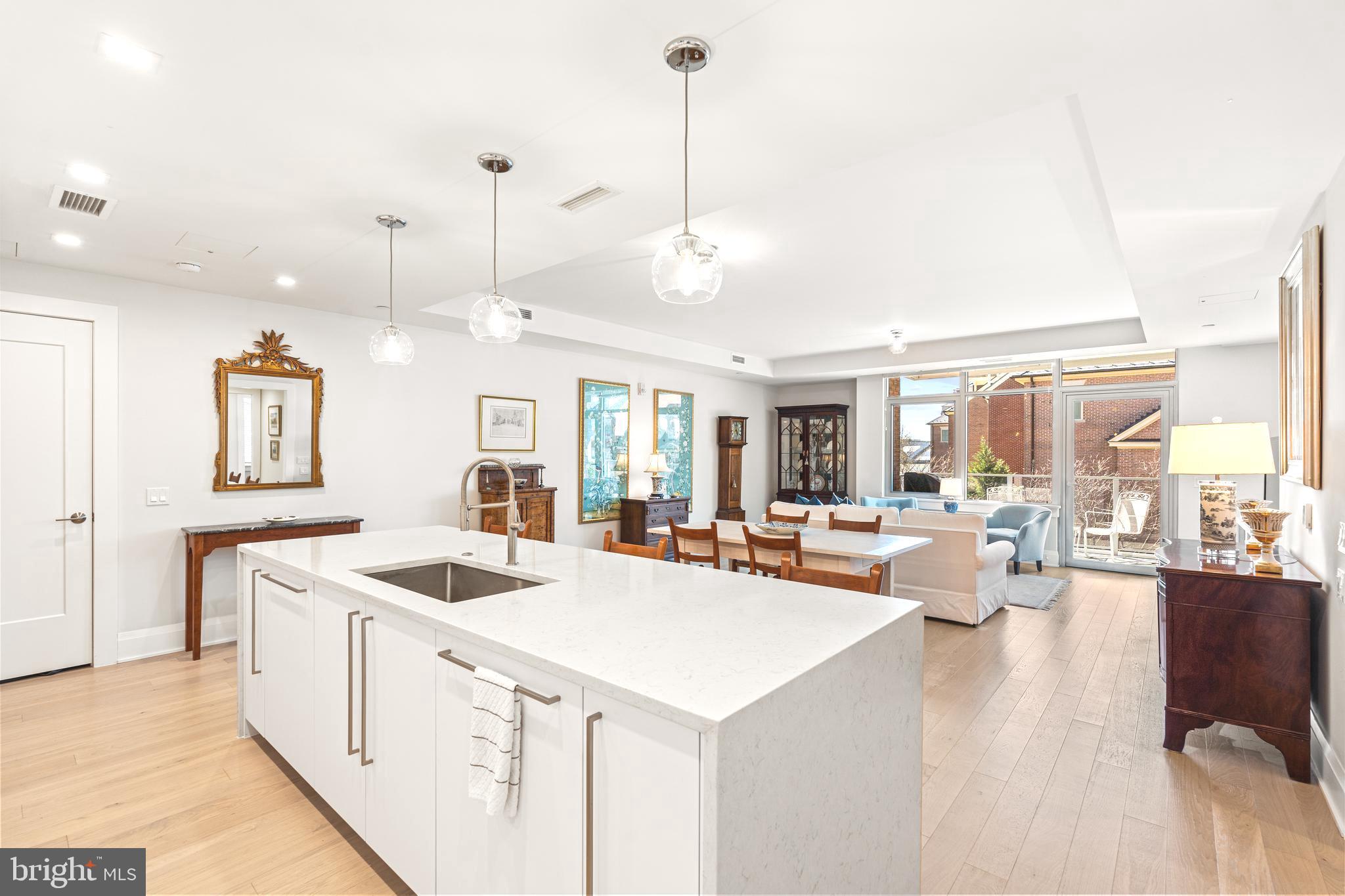 ROBINSON LANDING - Residential