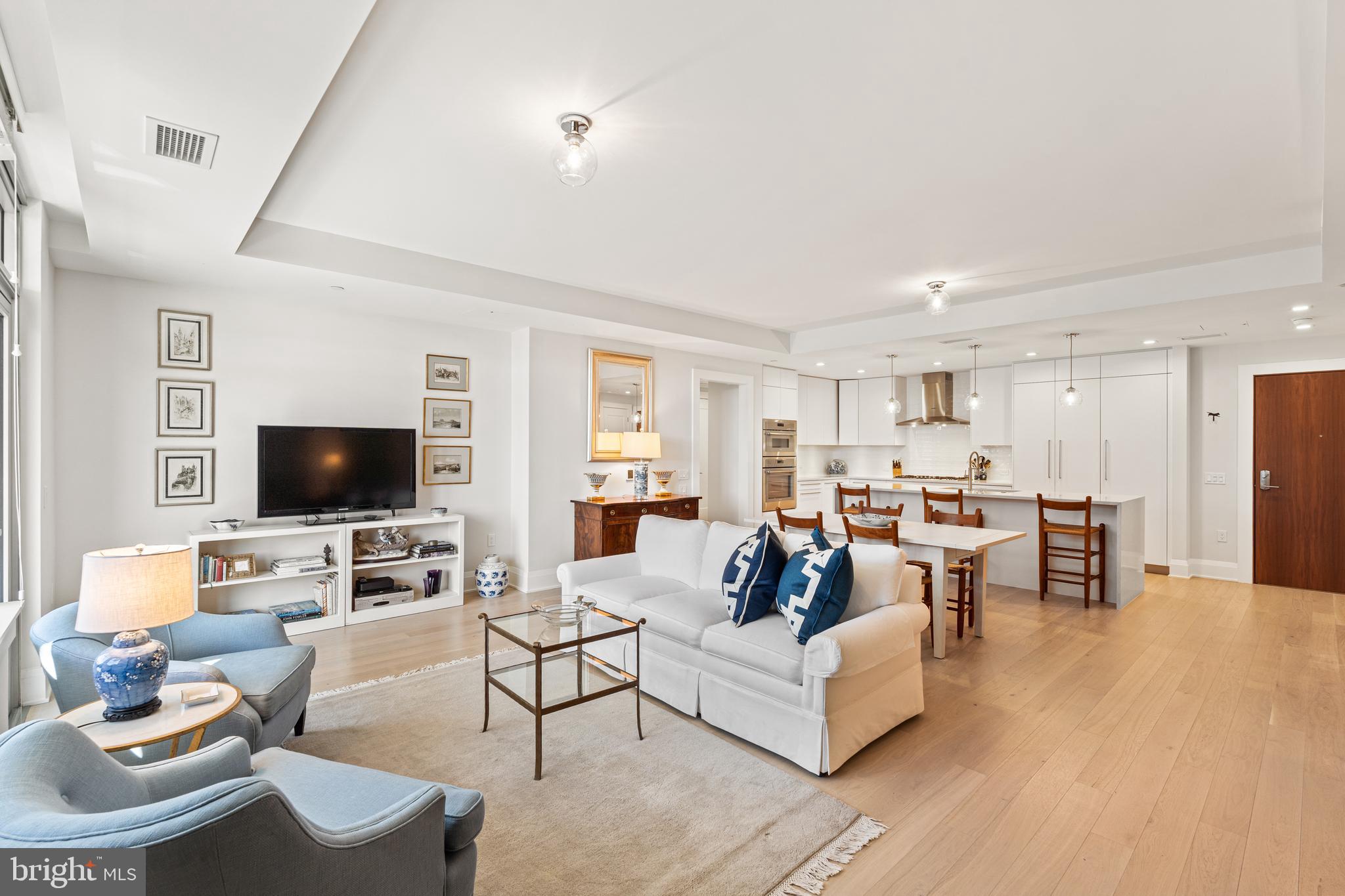 ROBINSON LANDING - Residential