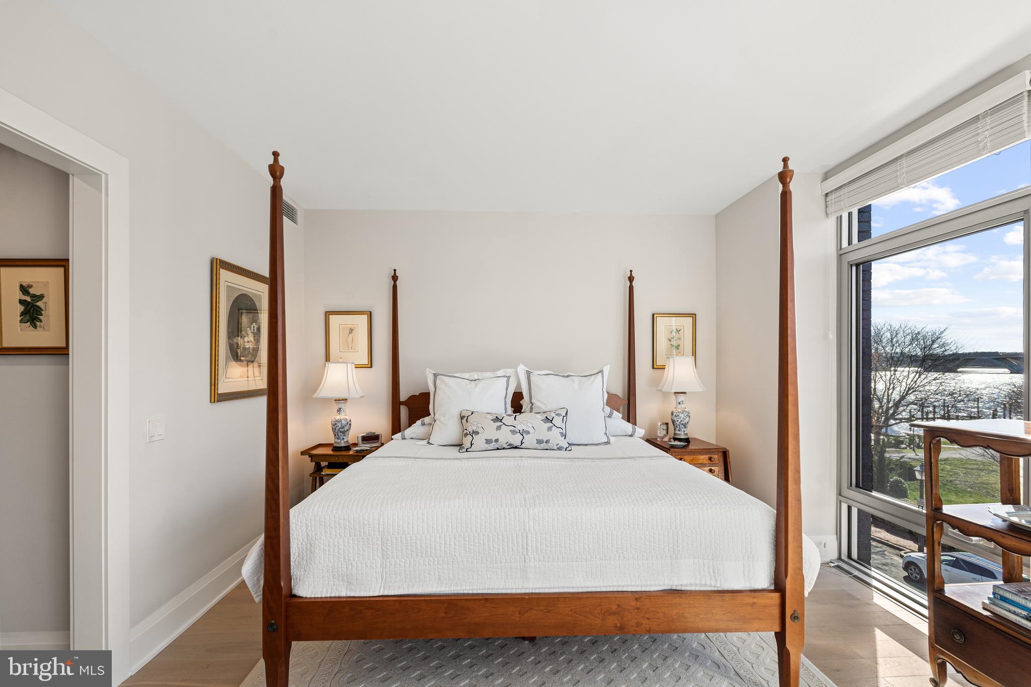 ROBINSON LANDING - Residential