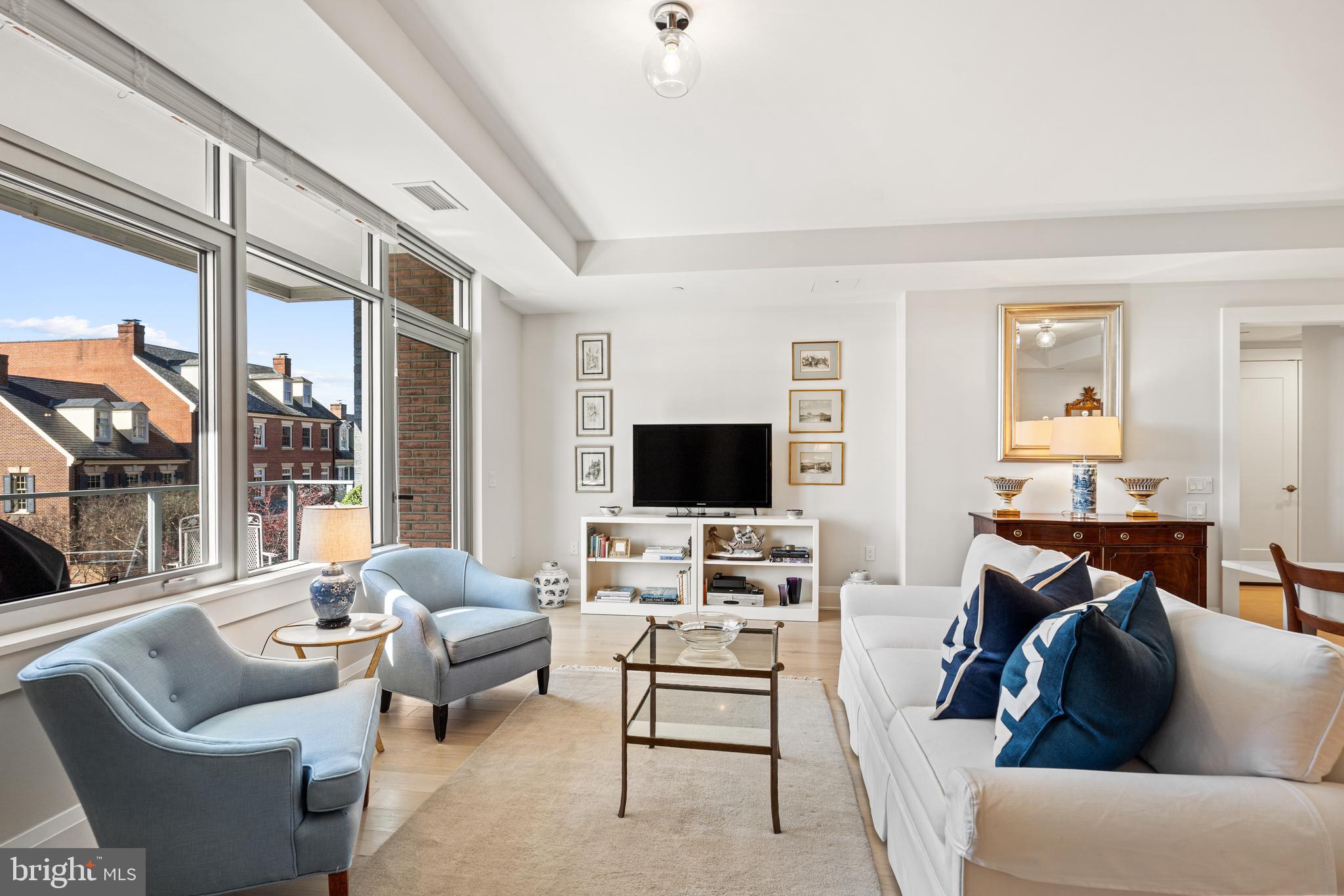 ROBINSON LANDING - Residential