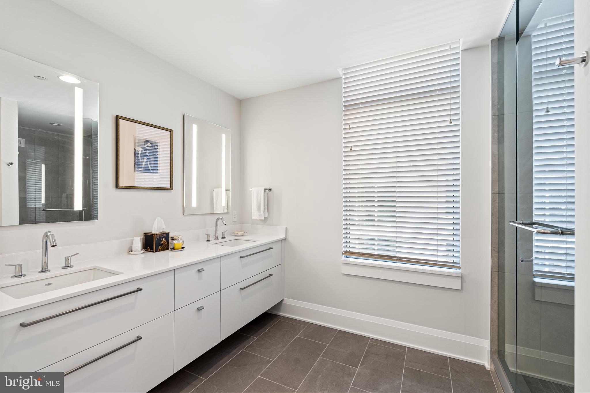 ROBINSON LANDING - Residential