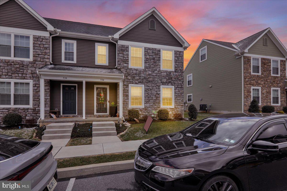 TRAIL SIDE - Residential