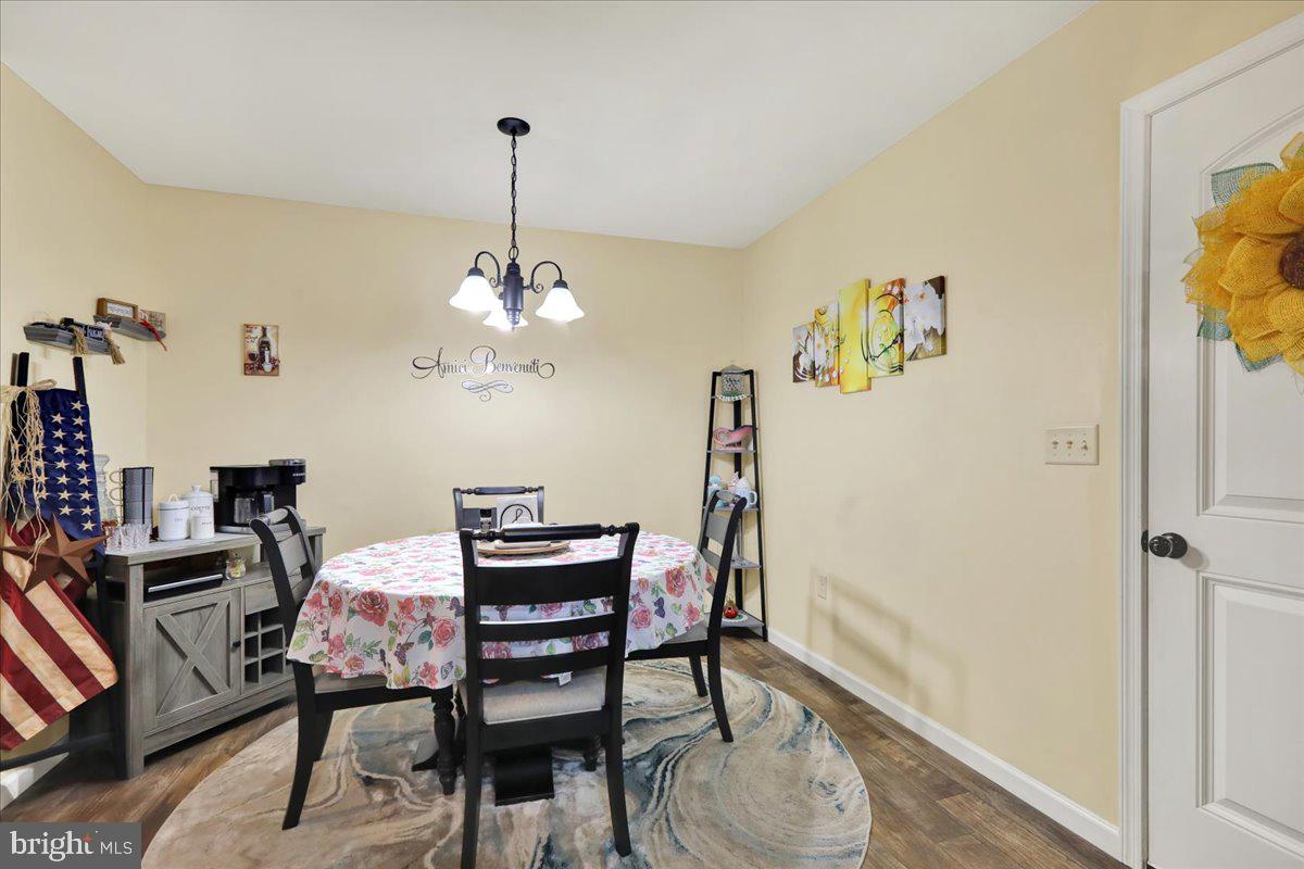 TRAIL SIDE - Residential