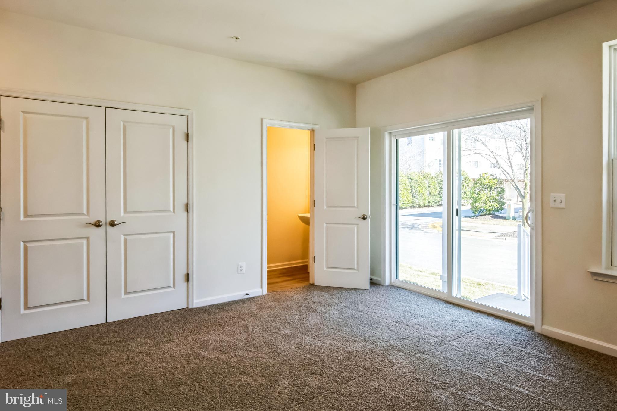 DEEP HARBOUR - Residential