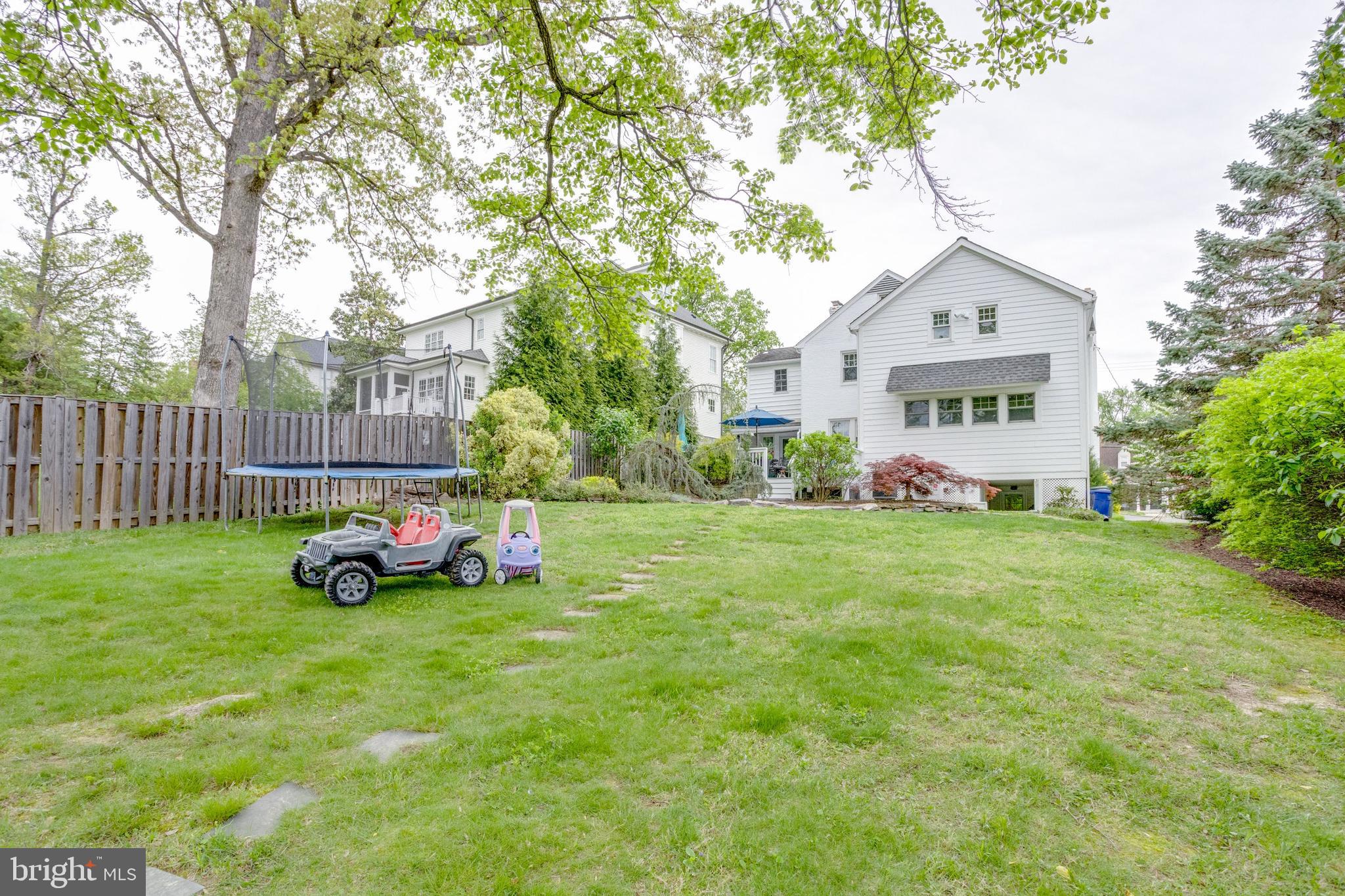 SHIRLEY WOODS - Residential