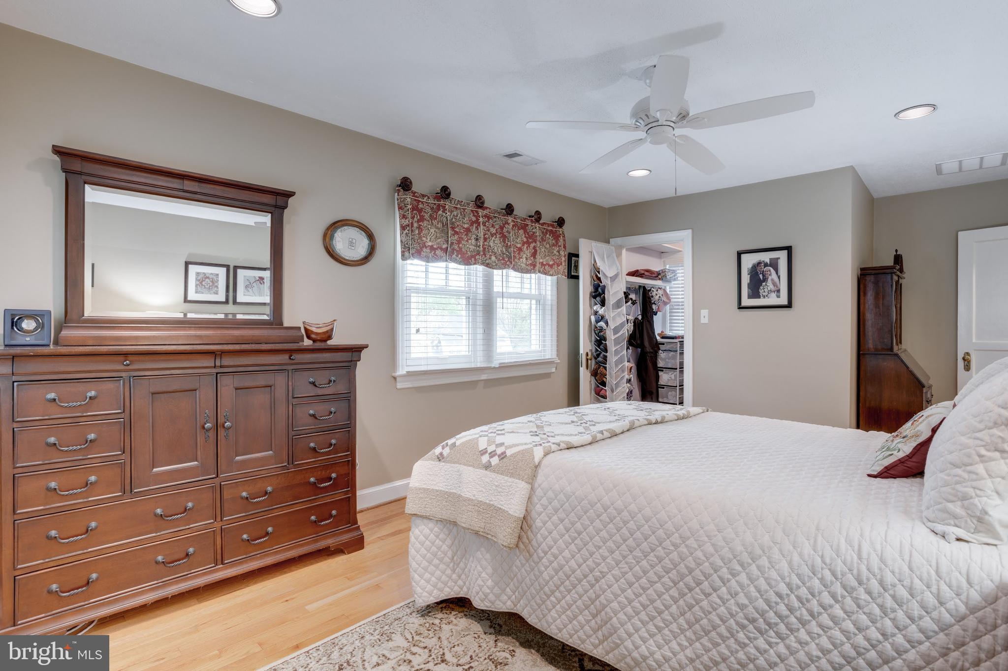 SHIRLEY WOODS - Residential