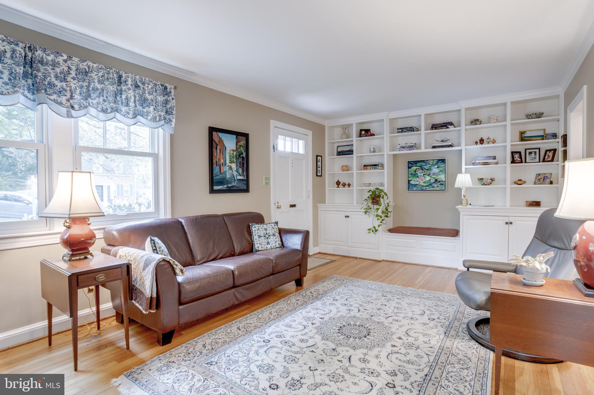 SHIRLEY WOODS - Residential