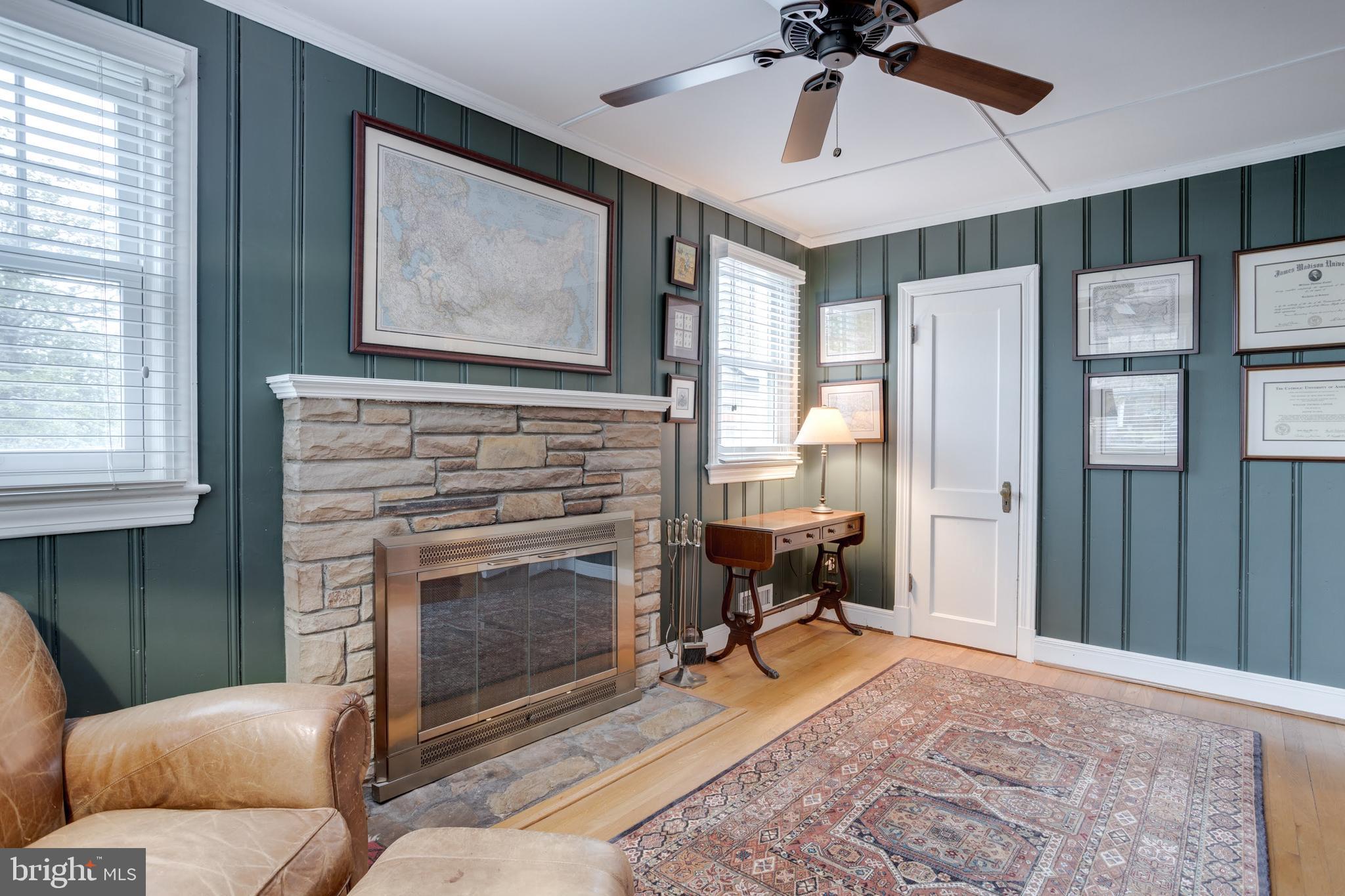 SHIRLEY WOODS - Residential