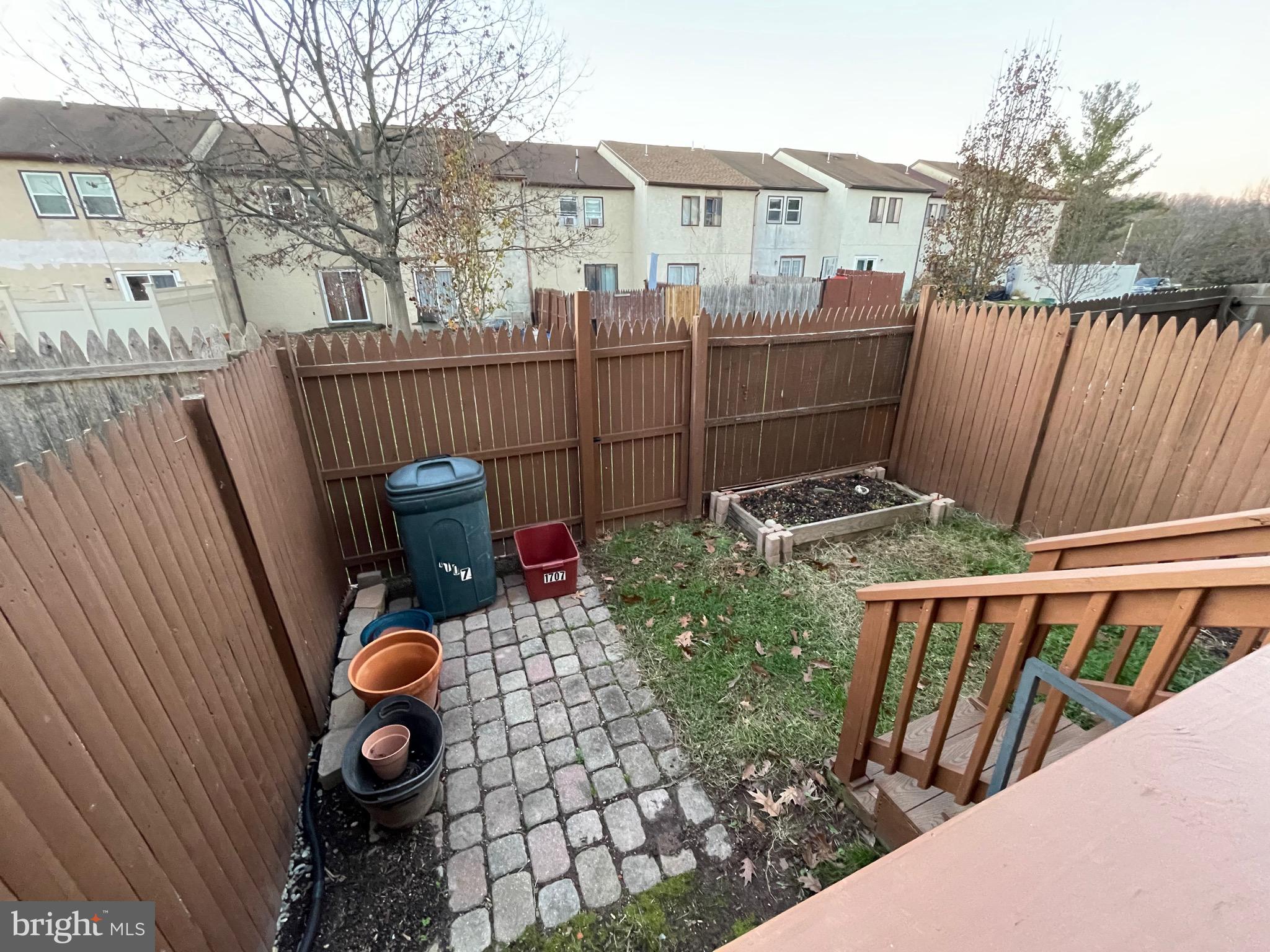 WALNUT RIDGE ESTS - Residential