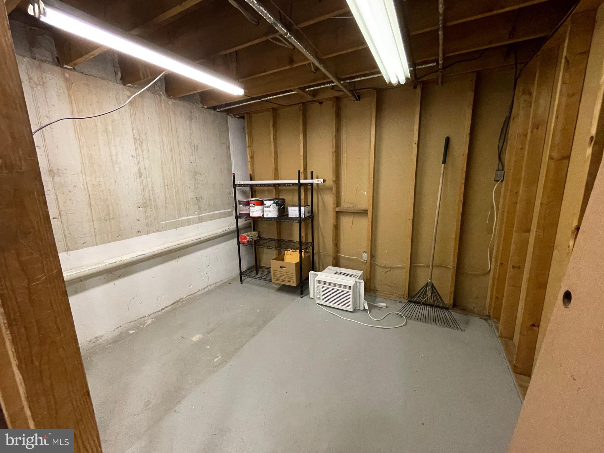 WALNUT RIDGE ESTS - Residential