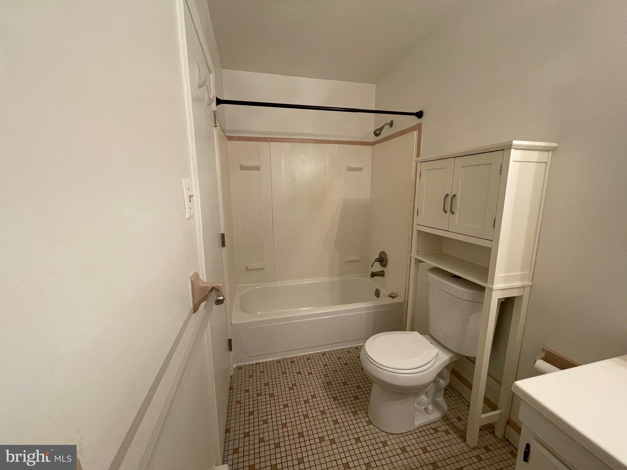 WALNUT RIDGE ESTS - Residential