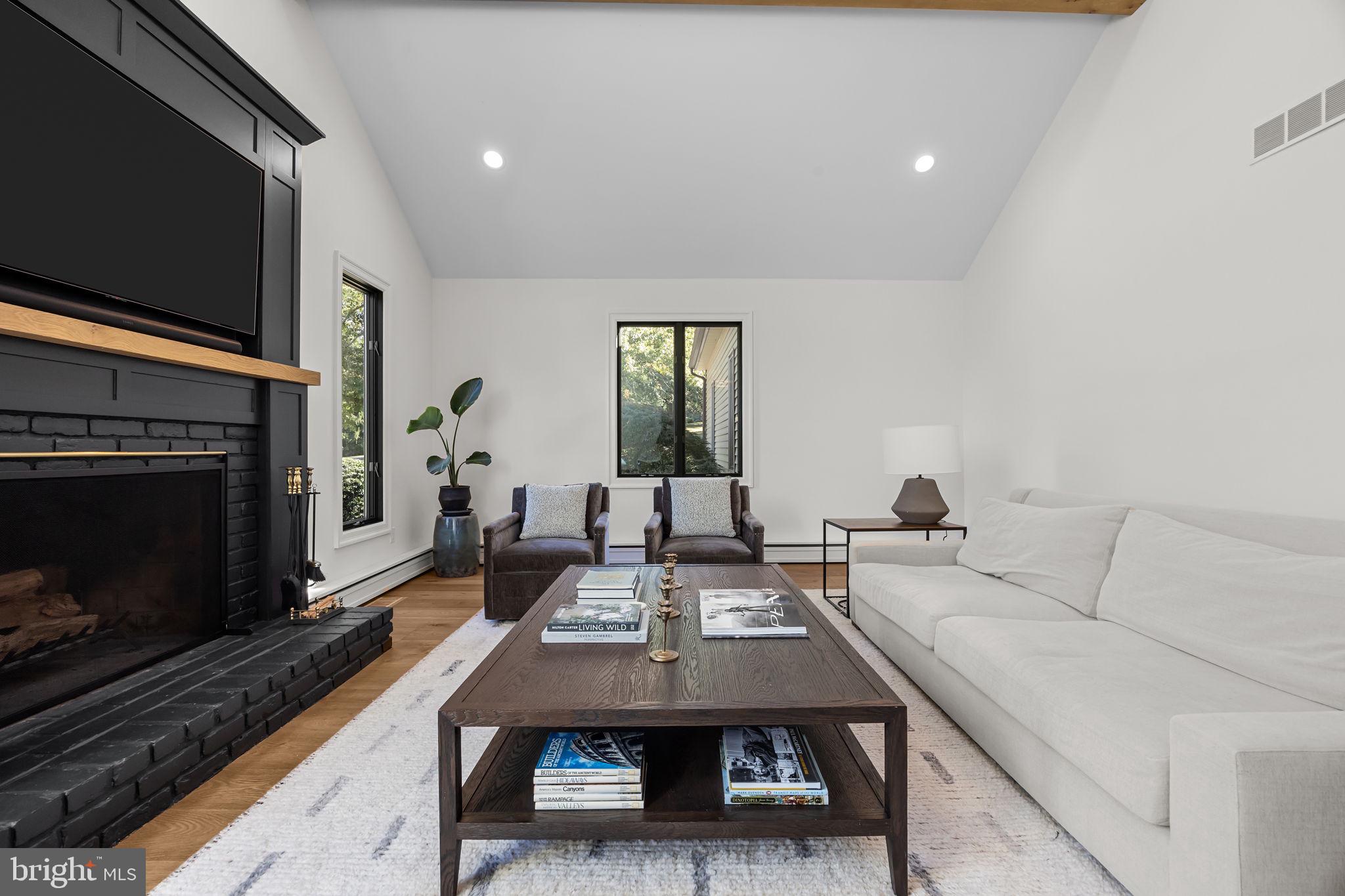 DEERFIELD - Residential