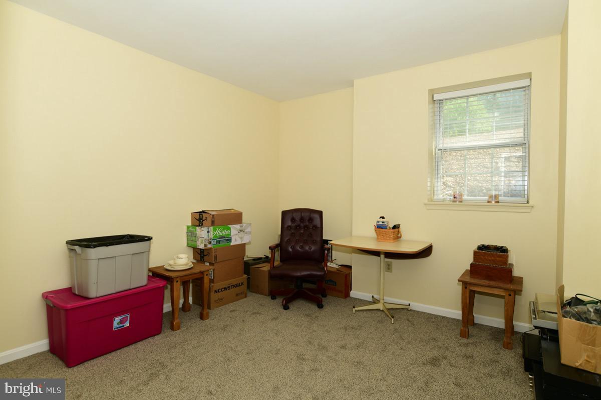 SEVEN OAKS - Residential