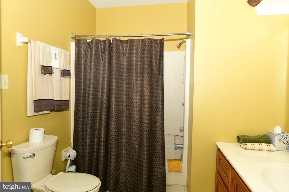 SEVEN OAKS - Residential