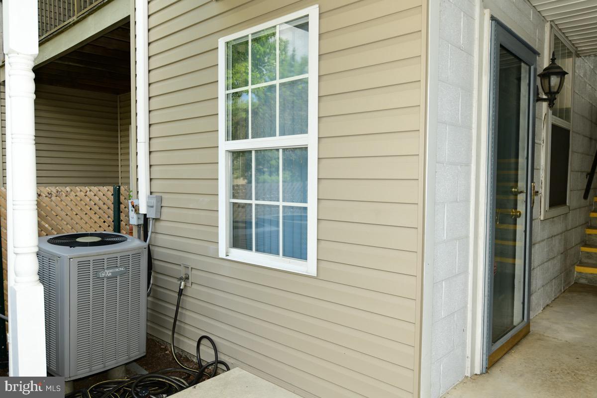 SEVEN OAKS - Residential