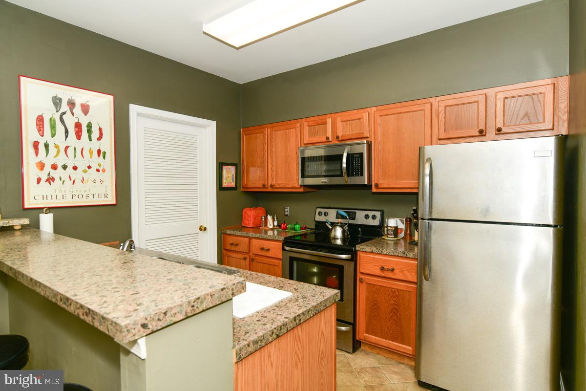 SEVEN OAKS - Residential