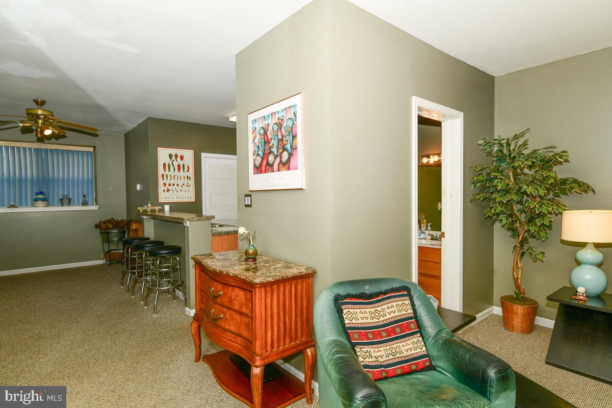 SEVEN OAKS - Residential