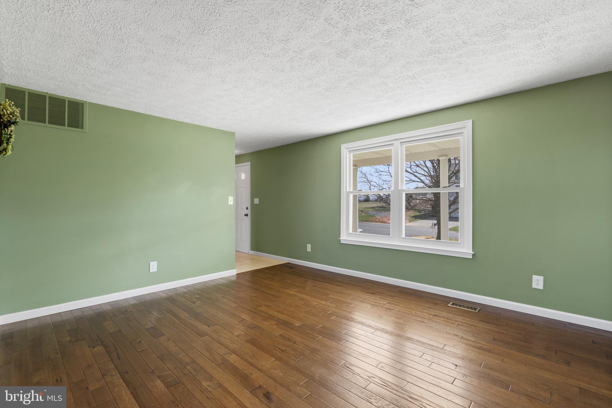 DUBLIN MANOR - Residential