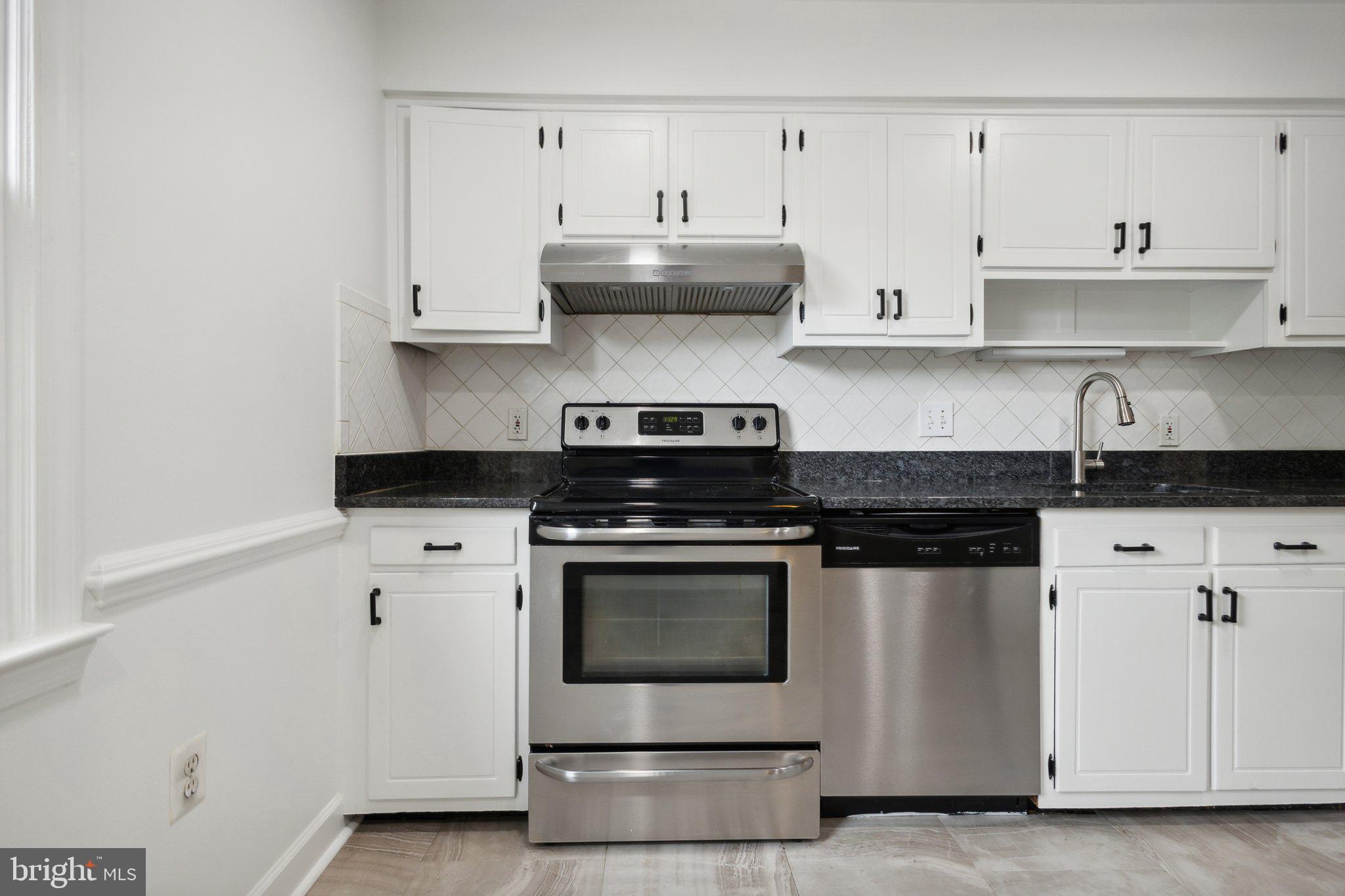 RIVERVIEW OVERLOOK - Residential