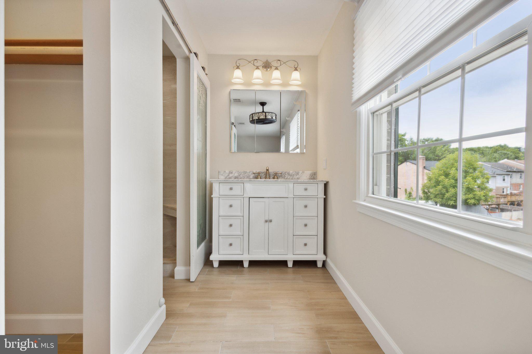 RIVERVIEW OVERLOOK - Residential