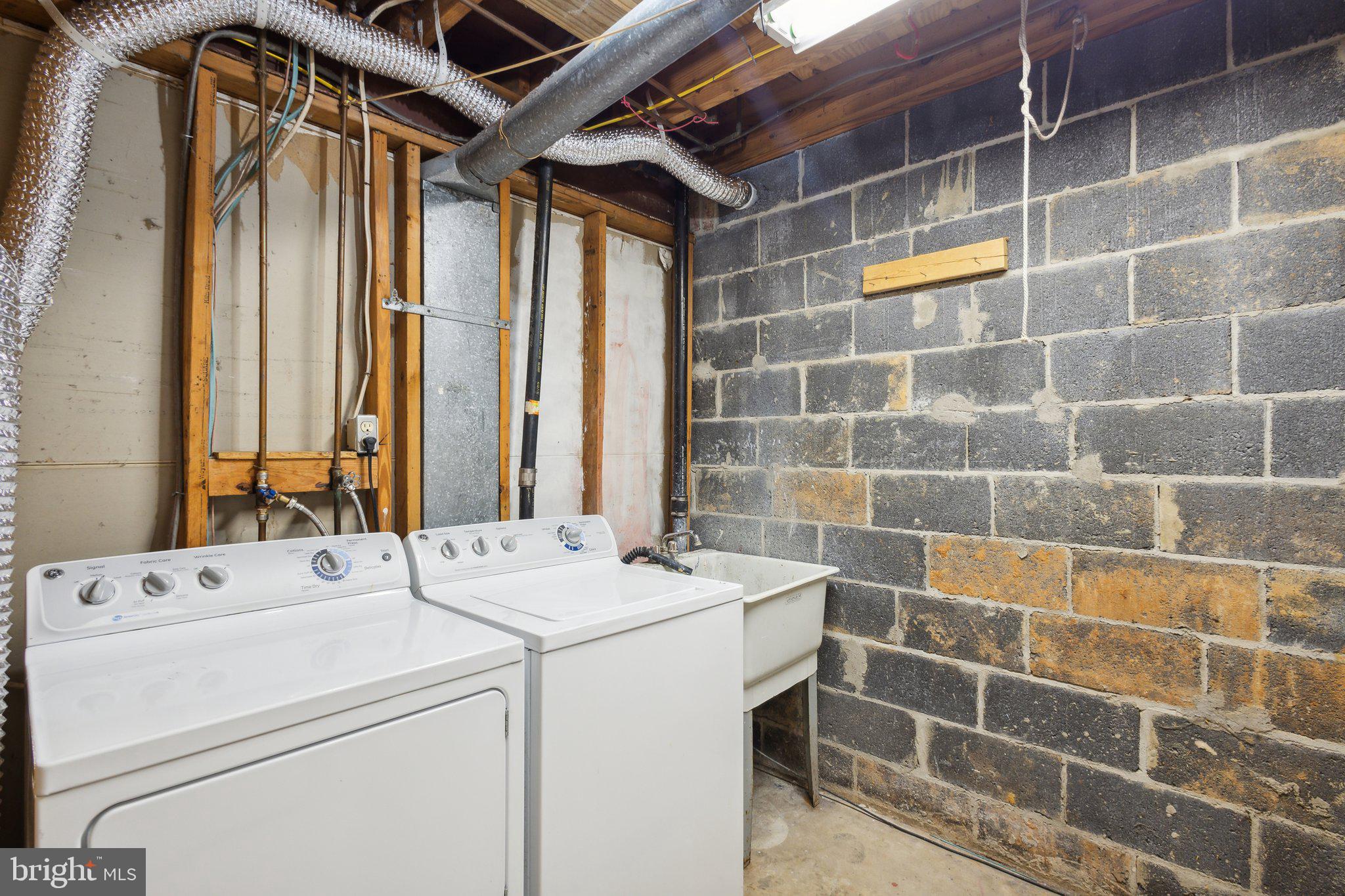 RIVERVIEW OVERLOOK - Residential