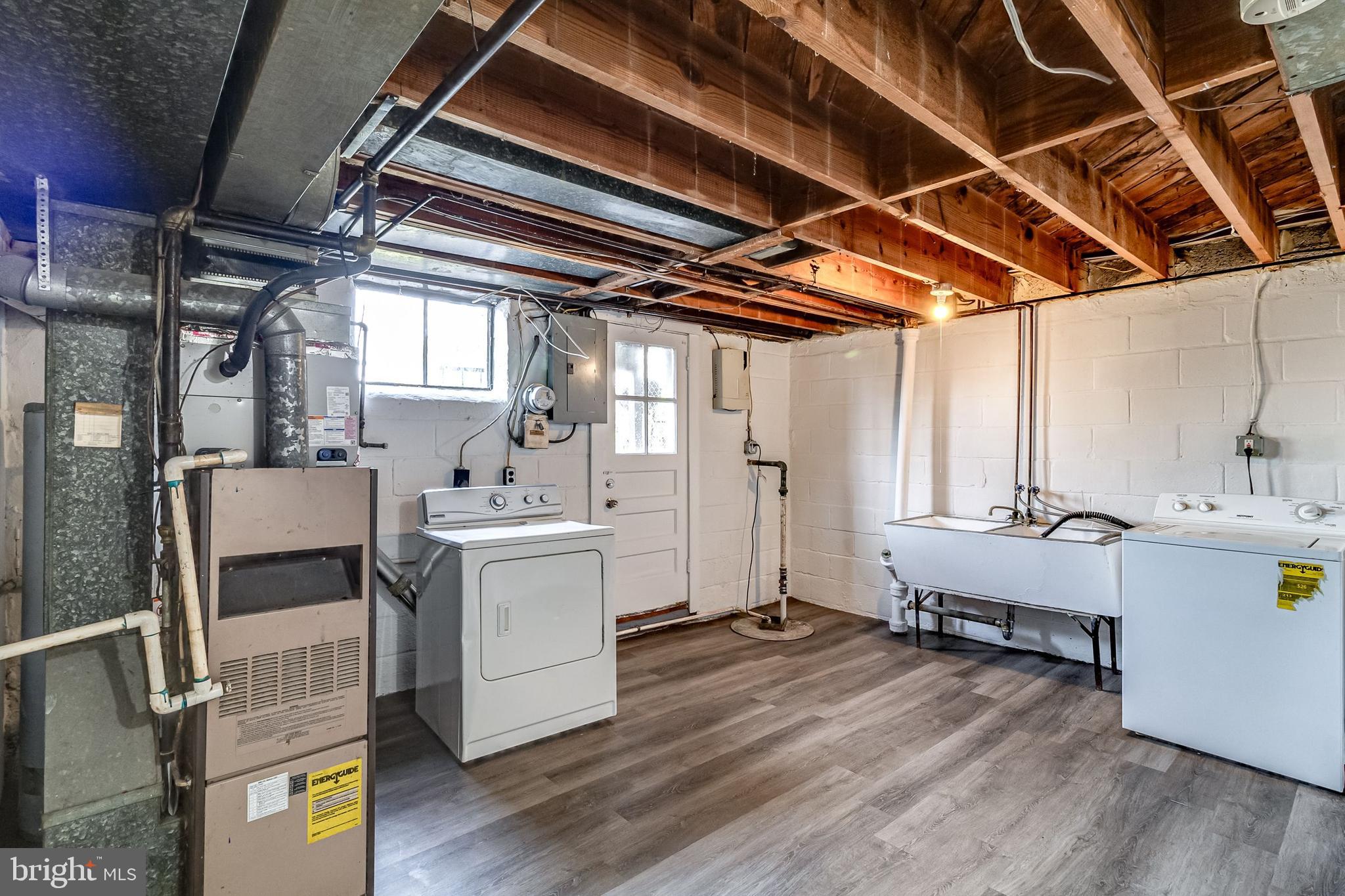 MIDDLESEX - Residential