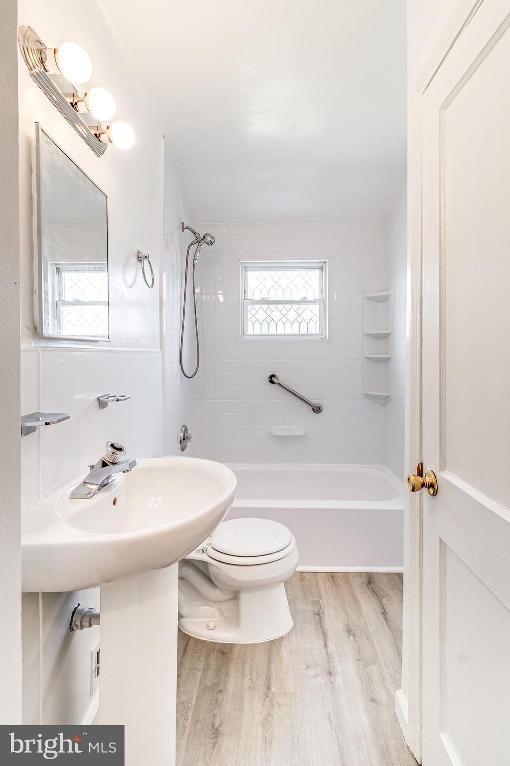 MIDDLESEX - Residential