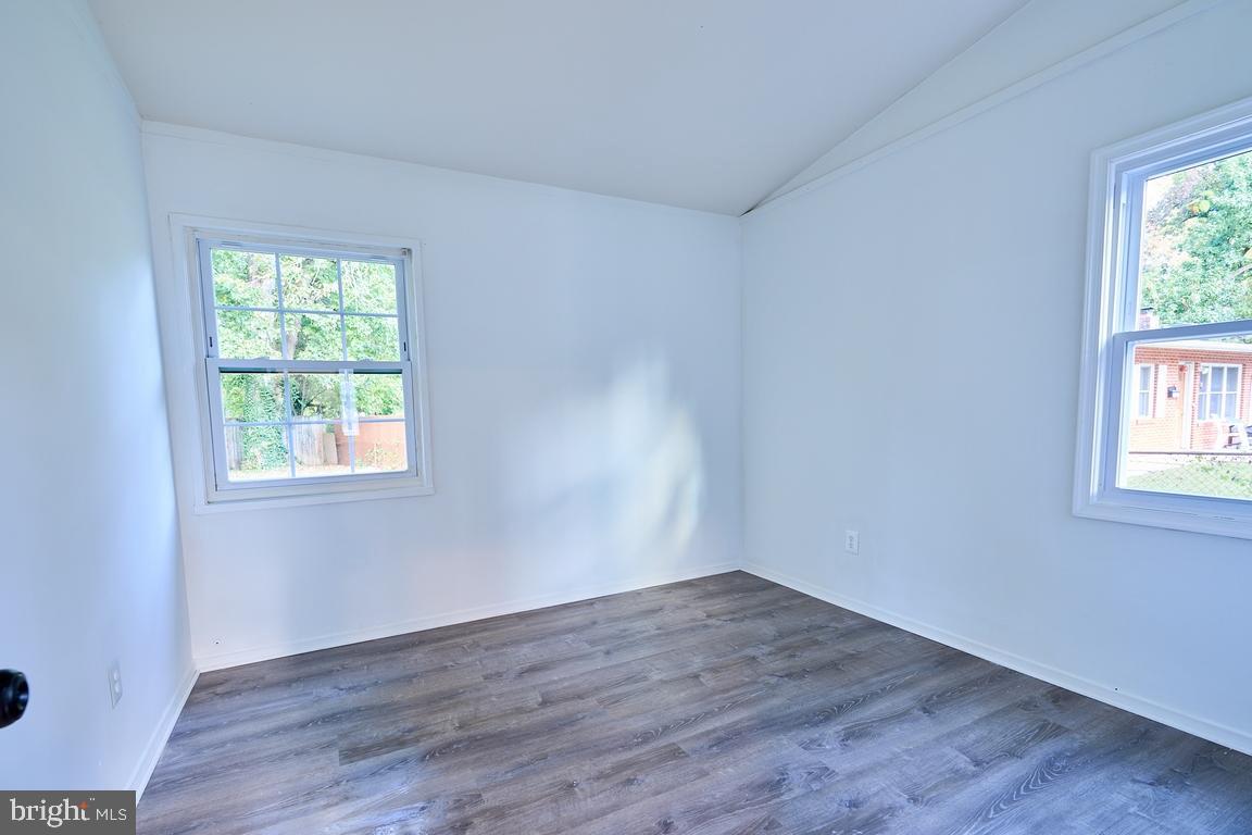 BELMONT - Residential