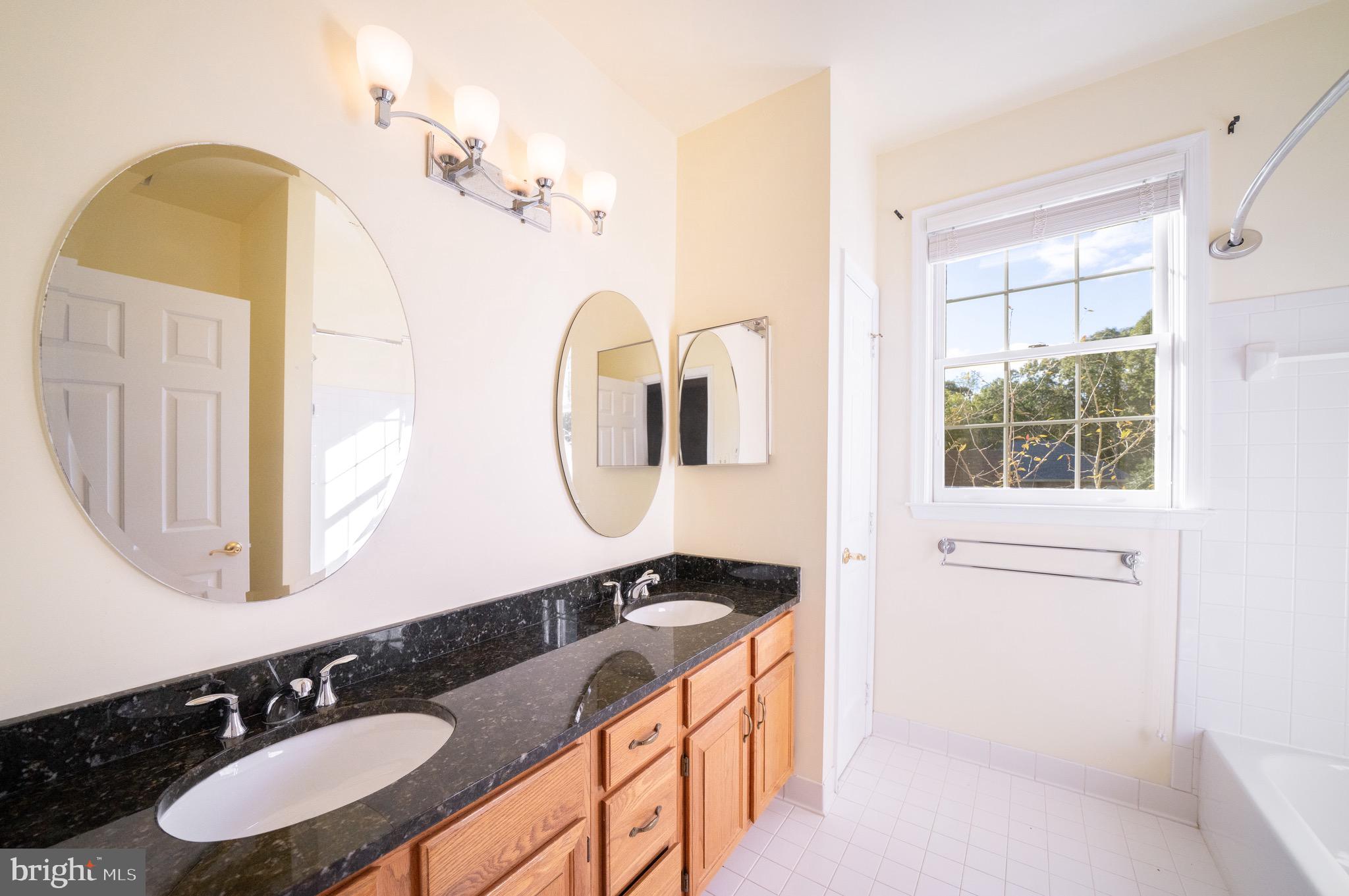 LITTLE ROCKY RUN - Residential Lease