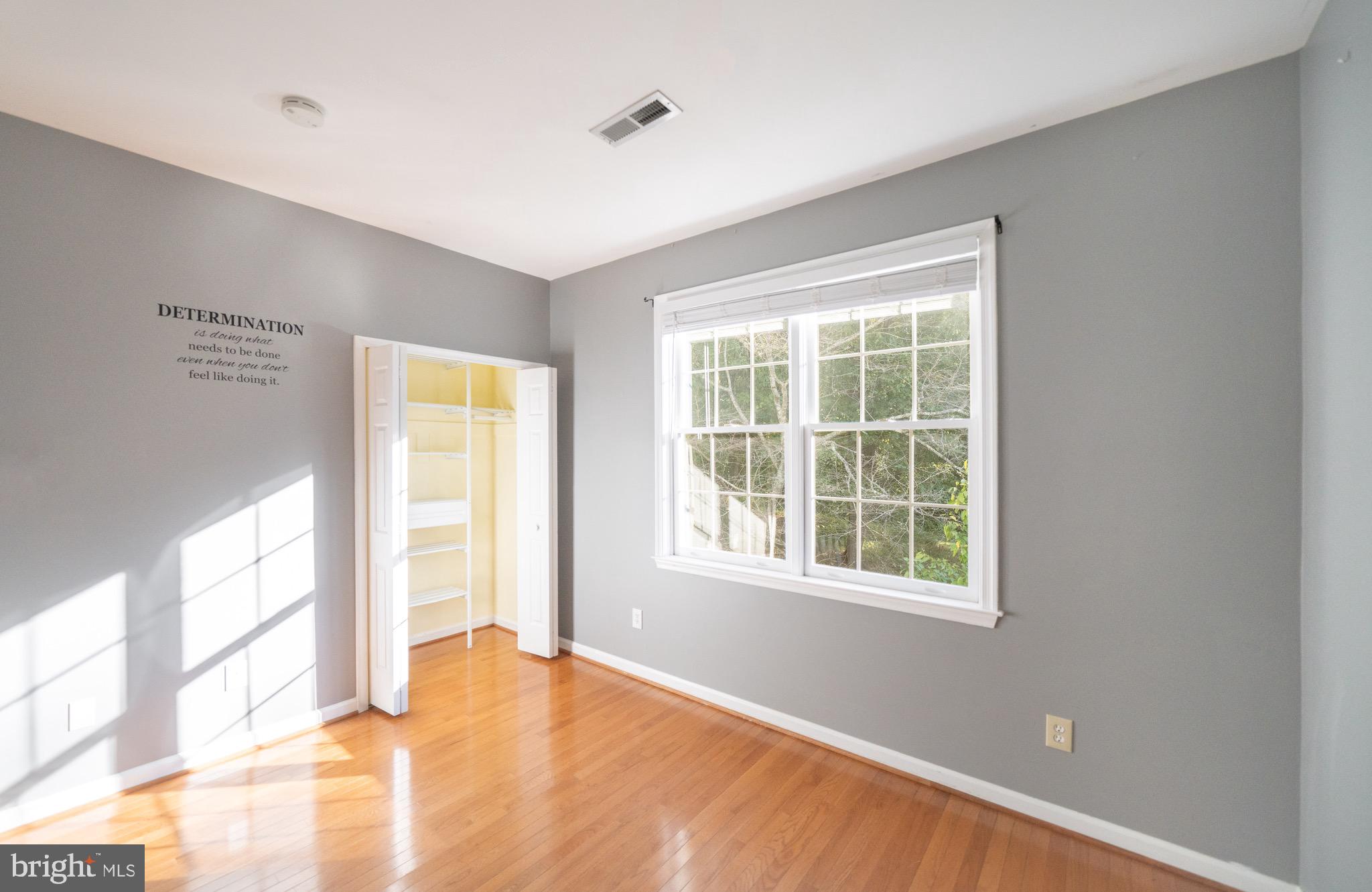 LITTLE ROCKY RUN - Residential Lease