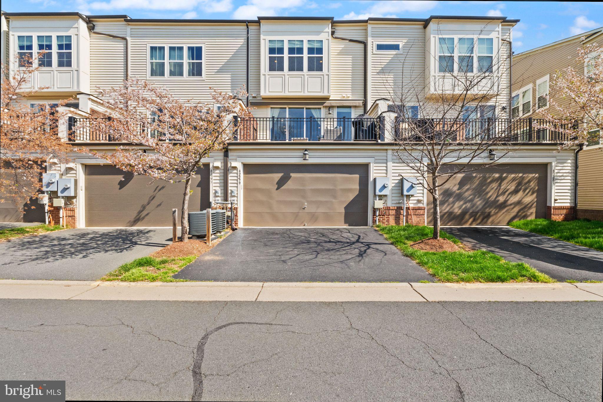 BRAMBLETON - Residential