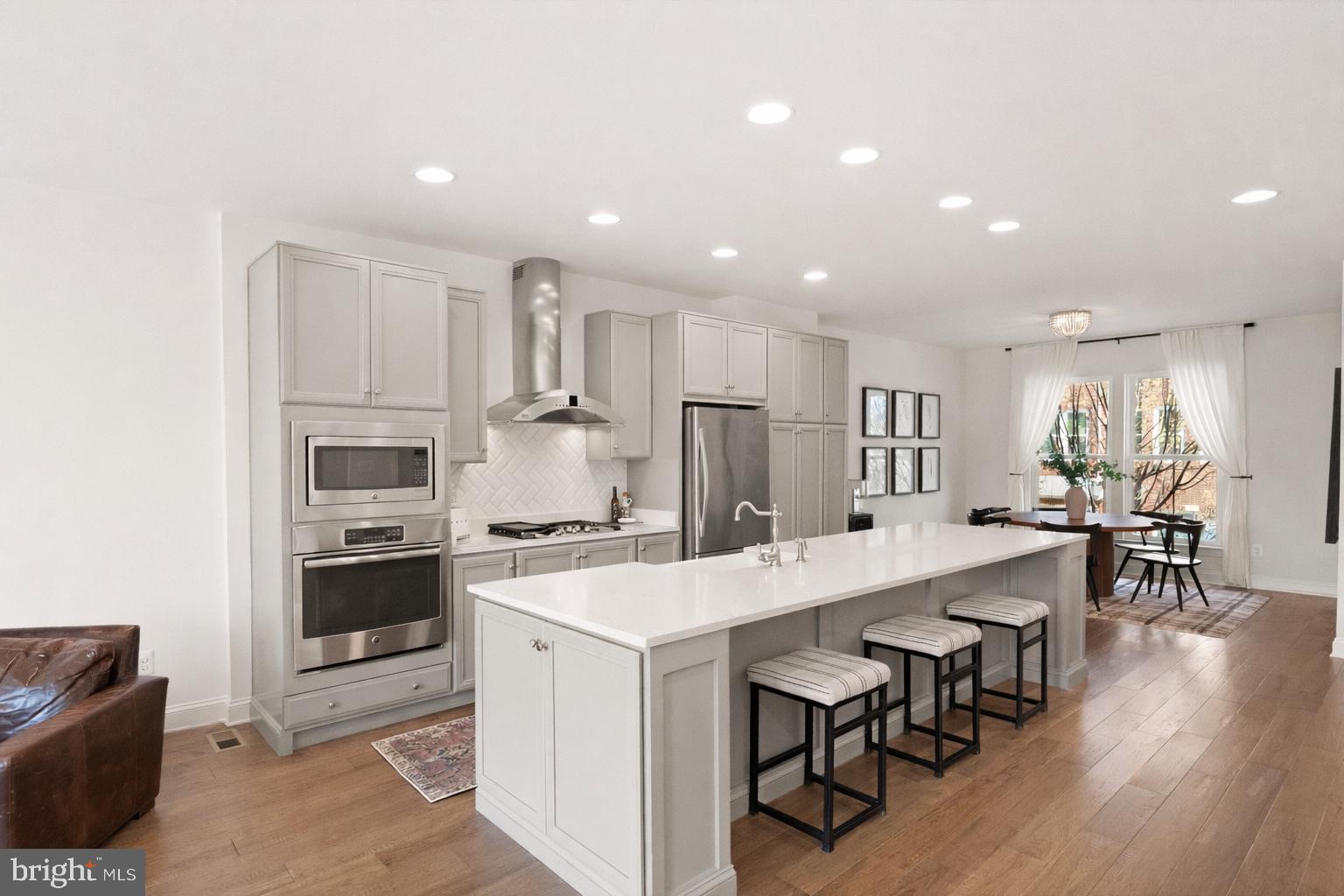 BRAMBLETON - Residential