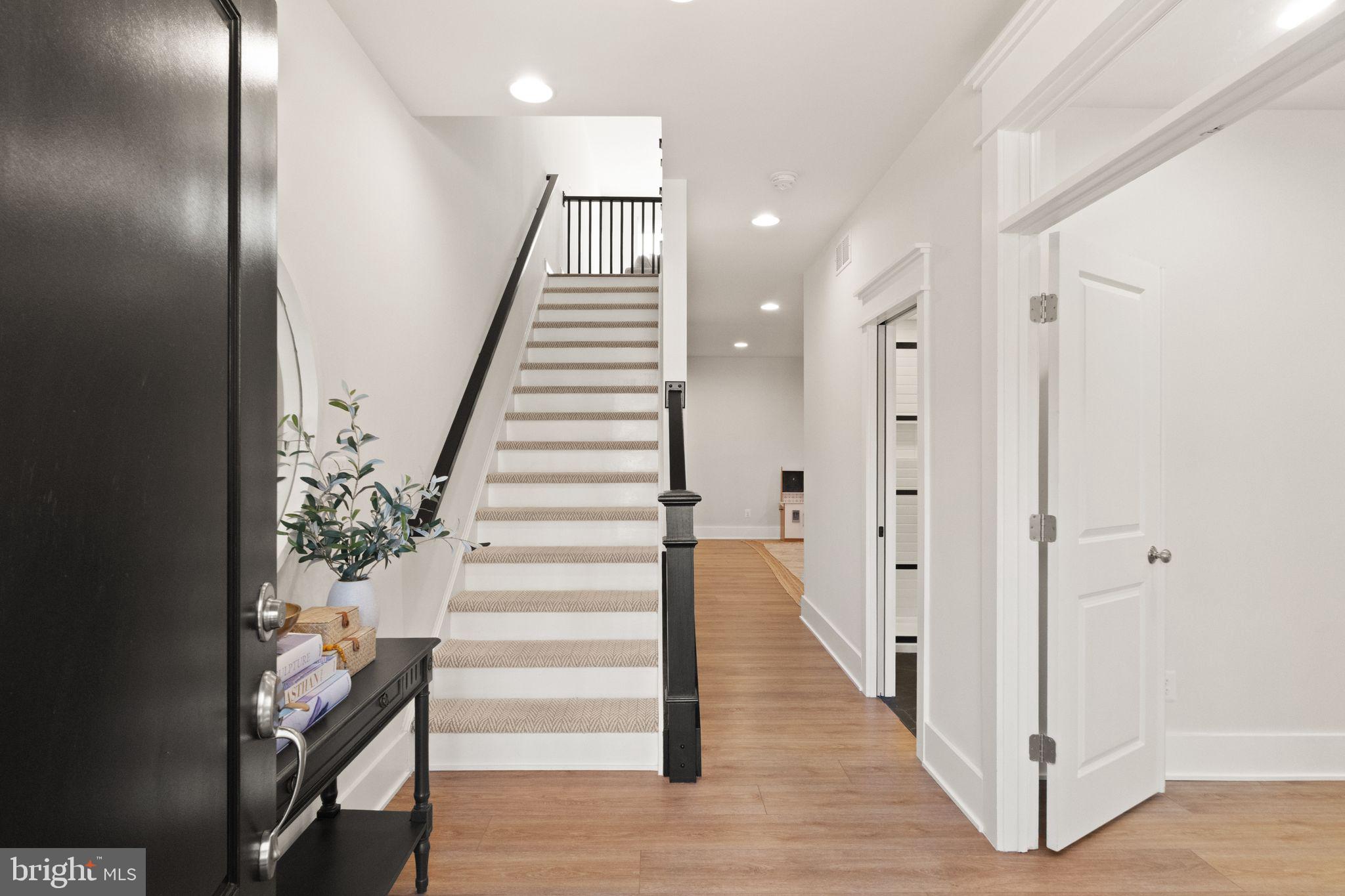 BRAMBLETON - Residential