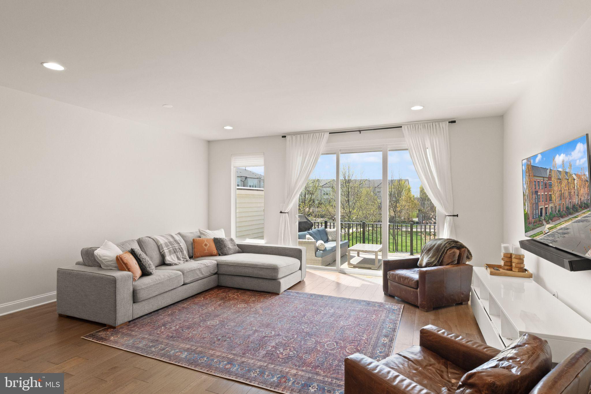 BRAMBLETON - Residential