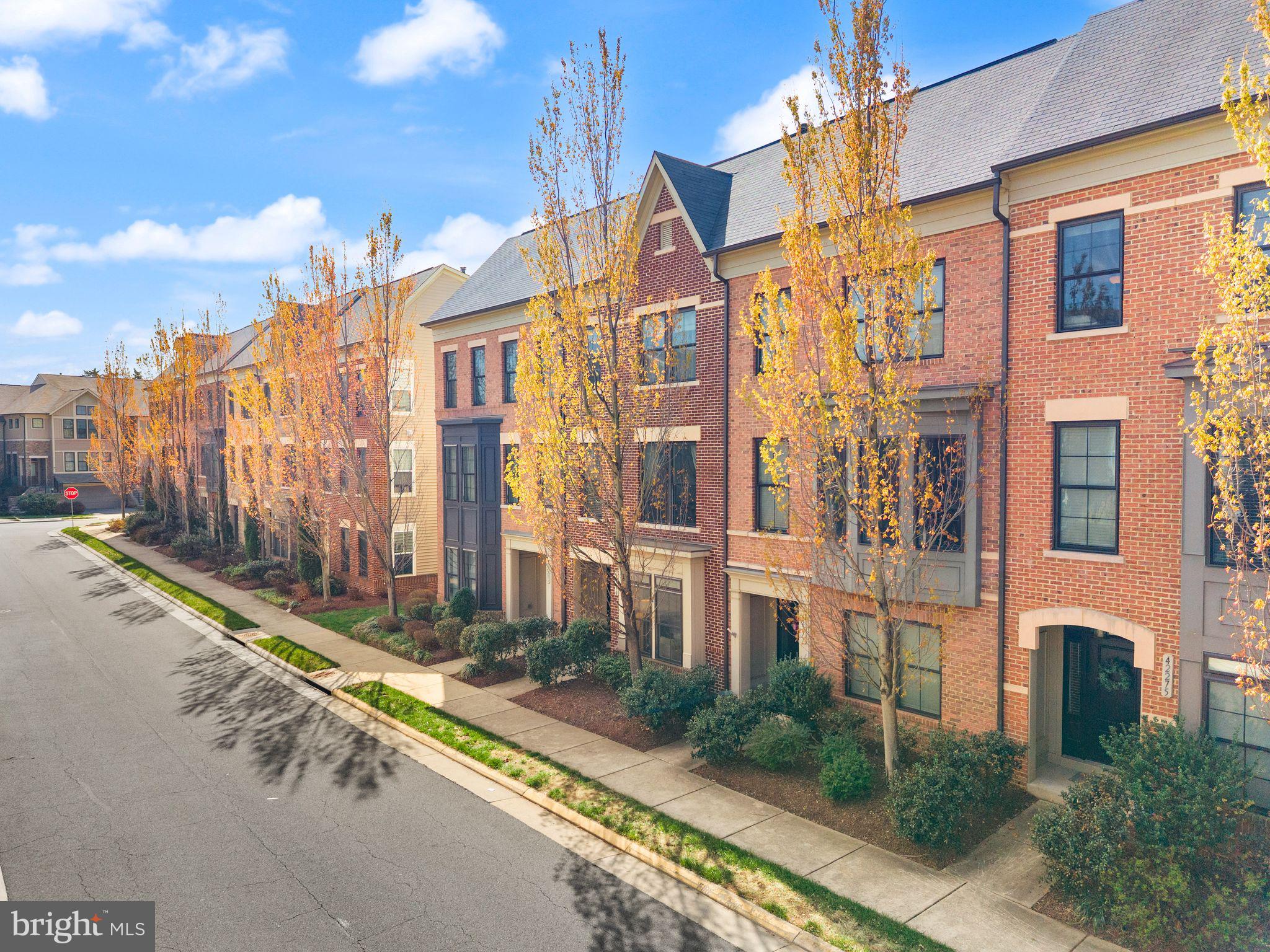 BRAMBLETON - Residential